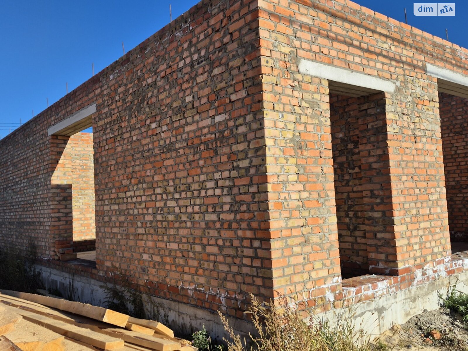 одноэтажный дуплекс, 80 кв. м, кирпич. Продажа в Ровно фото 1 одноэтажный дуплекс, 80 кв. м, кирпич. Продажа в Ровно фото 1