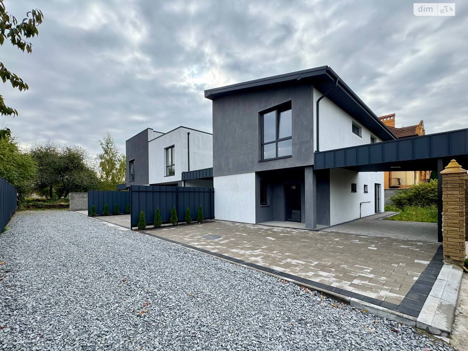 двухэтажный дуплекс, 130 кв. м, керамический блок. Продажа в Ровно район Гидропарк фото 1 двухэтажный дуплекс, 130 кв. м, керамический блок. Продажа в Ровно район Гидропарк фото 1