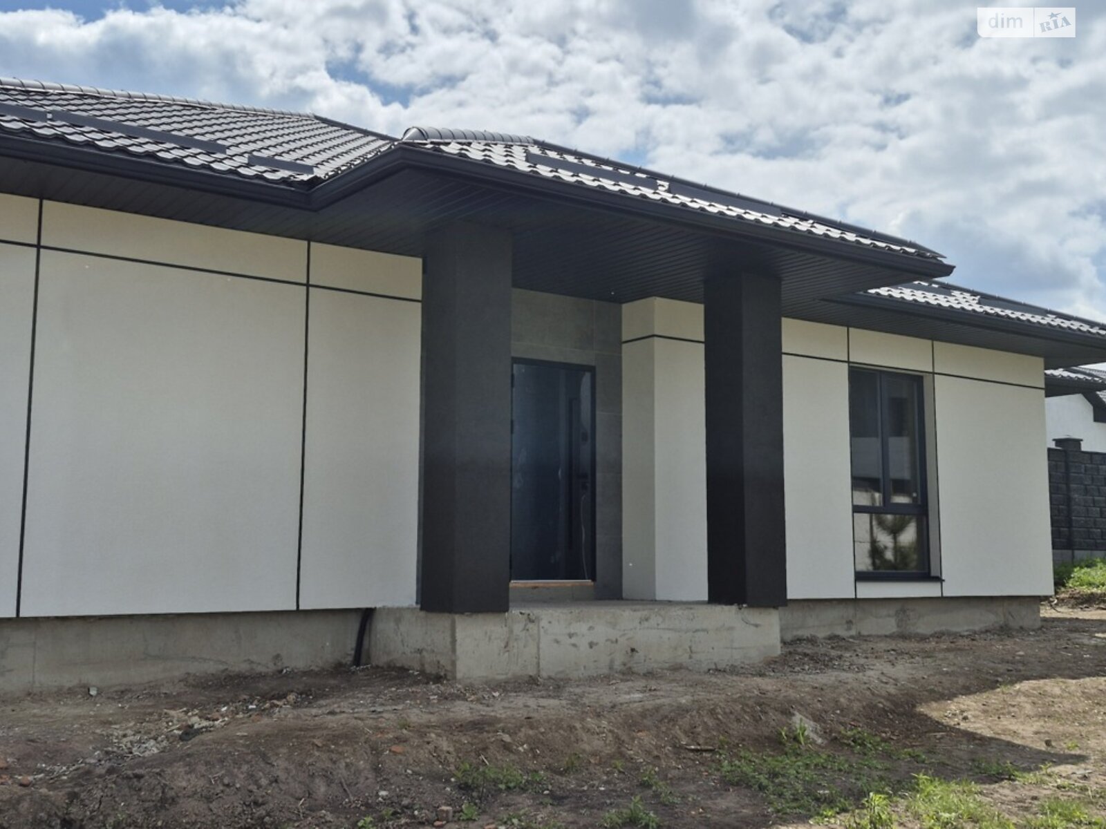 одноэтажный дуплекс, 85 кв. м, кирпич. Продажа в Ровно район Ленокомбинат фото 1