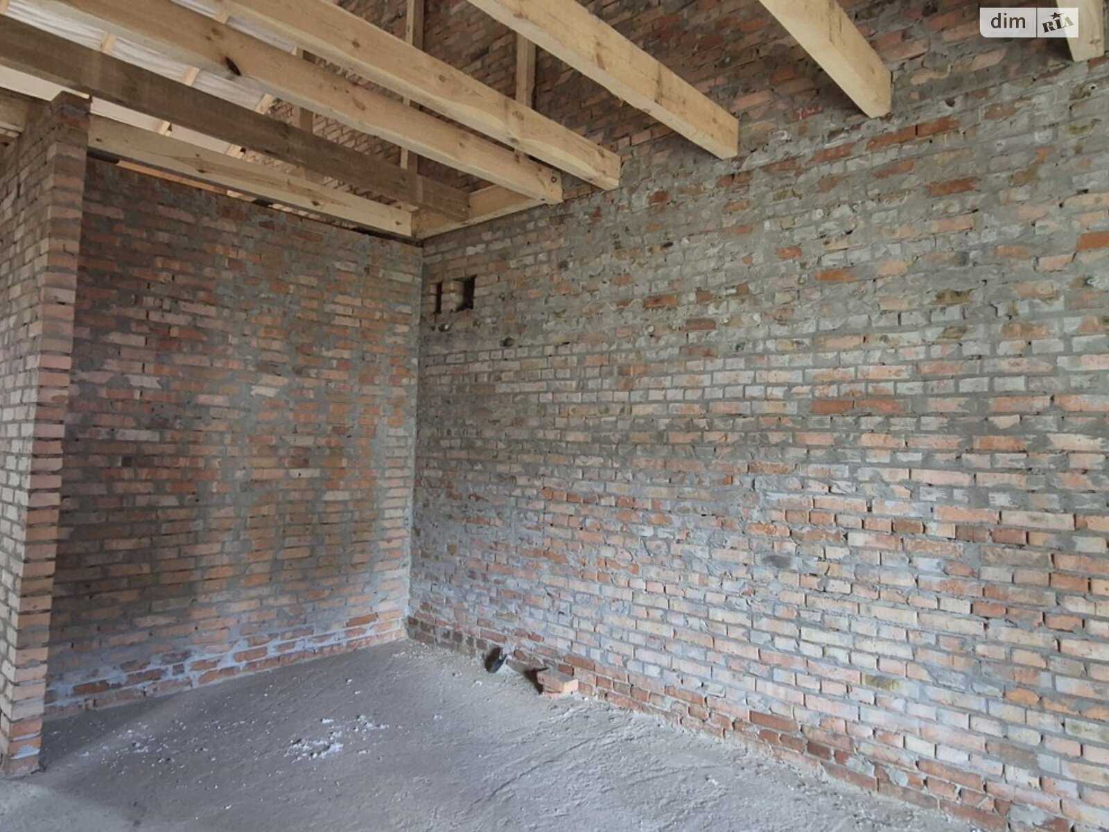 одноэтажный дуплекс, 85 кв. м, кирпич. Продажа в Ровно район Ленокомбинат фото 1