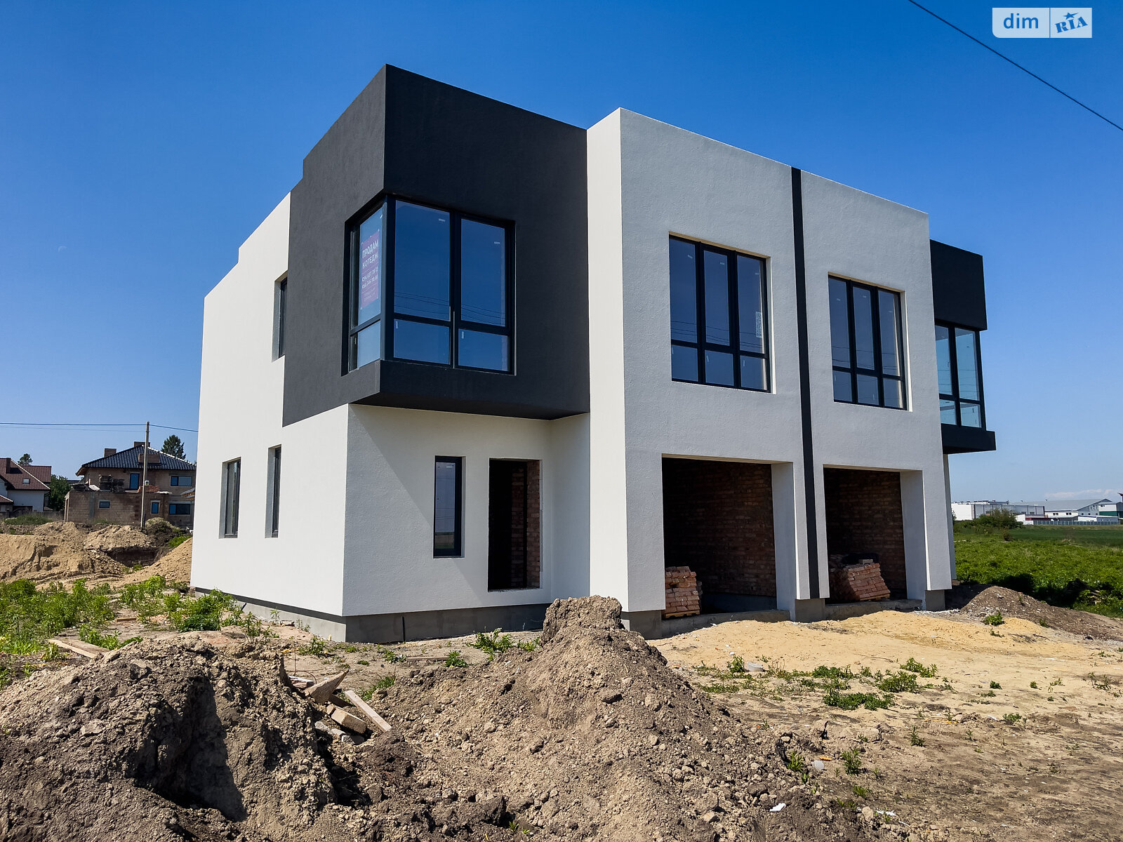 двухэтажный дуплекс, 135 кв. м, кирпич. Продажа в Ровно район Ленокомбинат фото 1 двухэтажный дуплекс, 135 кв. м, кирпич. Продажа в Ровно район Ленокомбинат фото 1