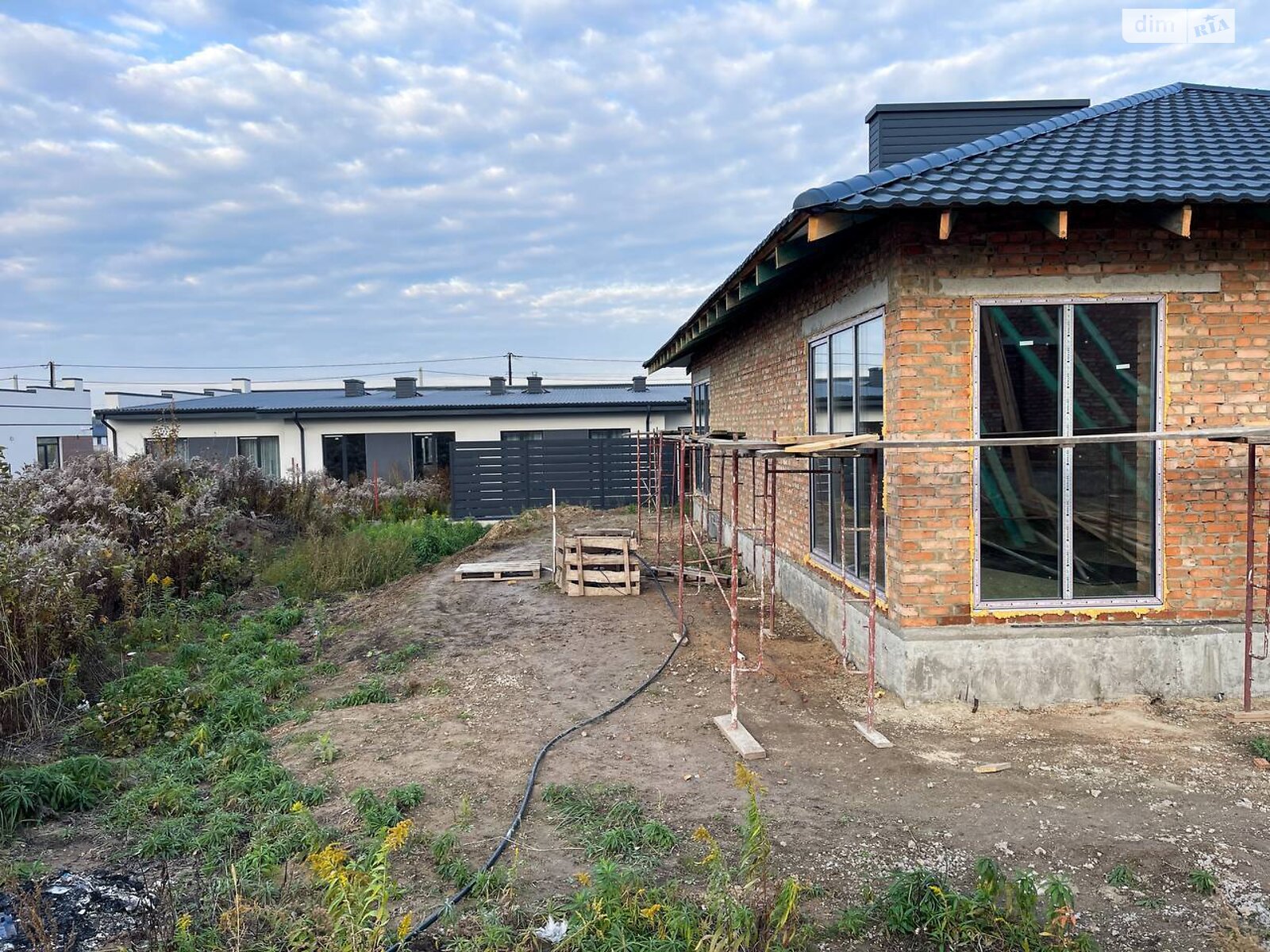 одноэтажный дуплекс, 69 кв. м, кирпич. Продажа в Ровно район Ленокомбинат фото 1 одноэтажный дуплекс, 69 кв. м, кирпич. Продажа в Ровно район Ленокомбинат фото 1