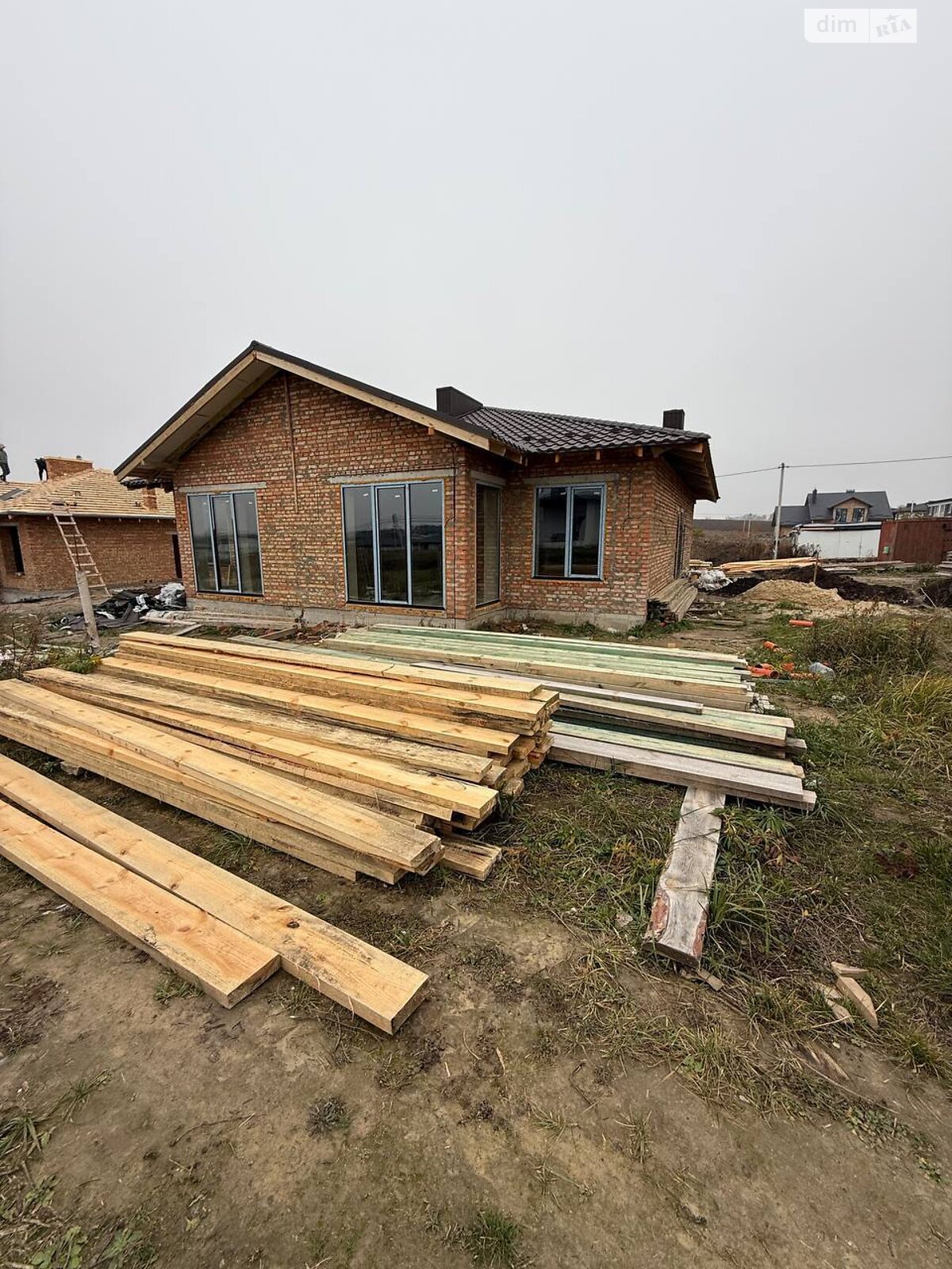 одноэтажный дуплекс, 80 кв. м, кирпич. Продажа в Ровно фото 1