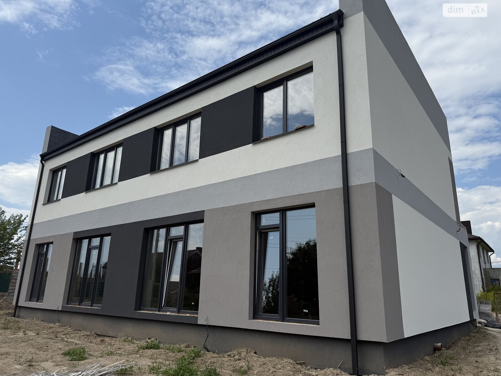 двухэтажный дуплекс, 130 кв. м, кирпич. Продажа в Ровно район Новый Двор фото 1