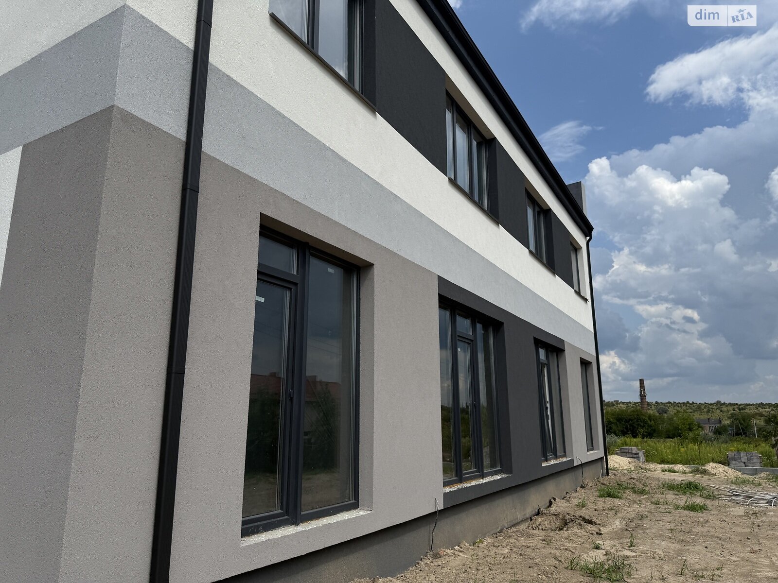 двухэтажный дуплекс, 130 кв. м, кирпич. Продажа в Ровно район Новый Двор фото 1