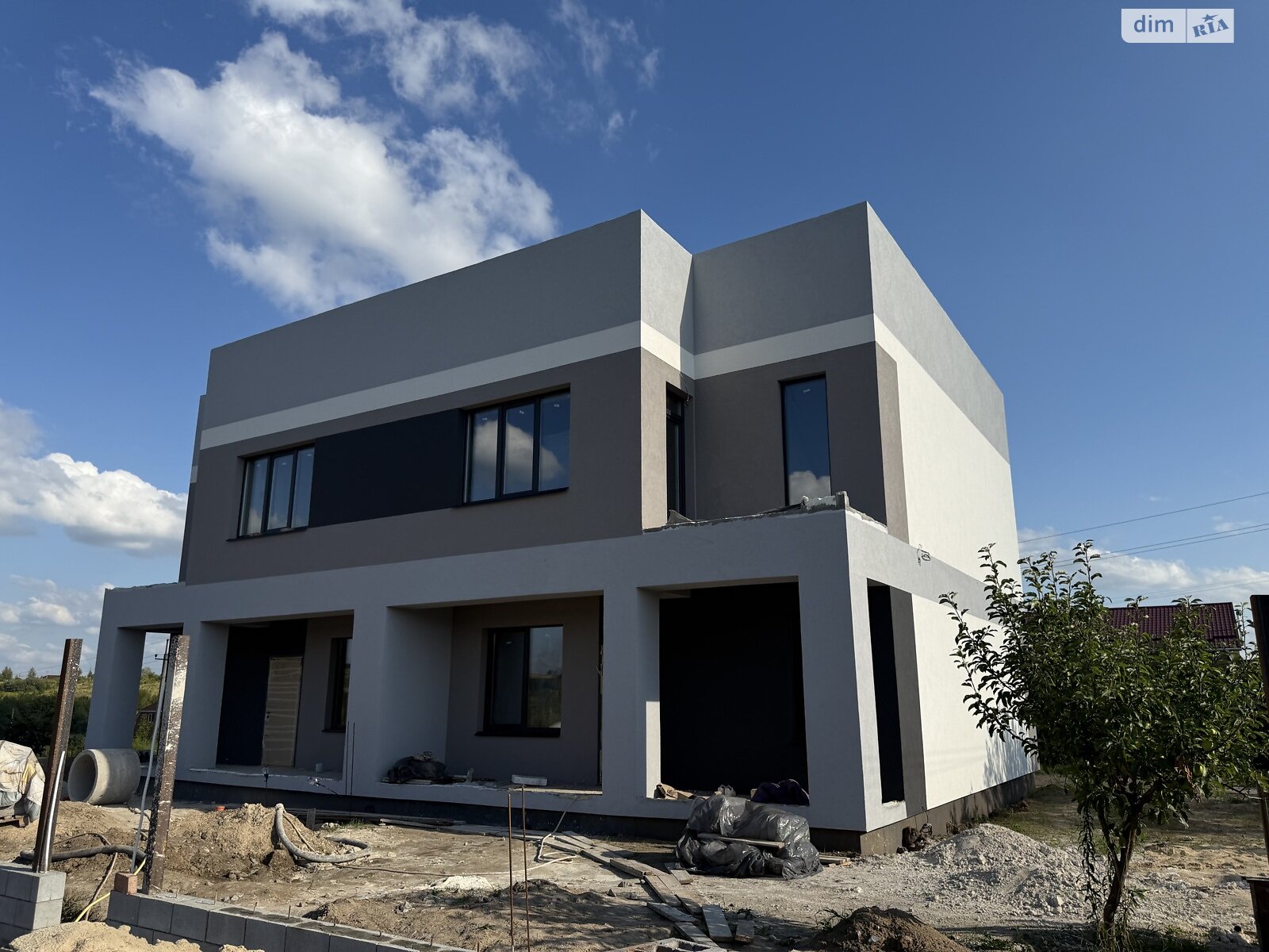 двухэтажный дуплекс, 130 кв. м, кирпич. Продажа в Ровно район Новый Двор фото 1