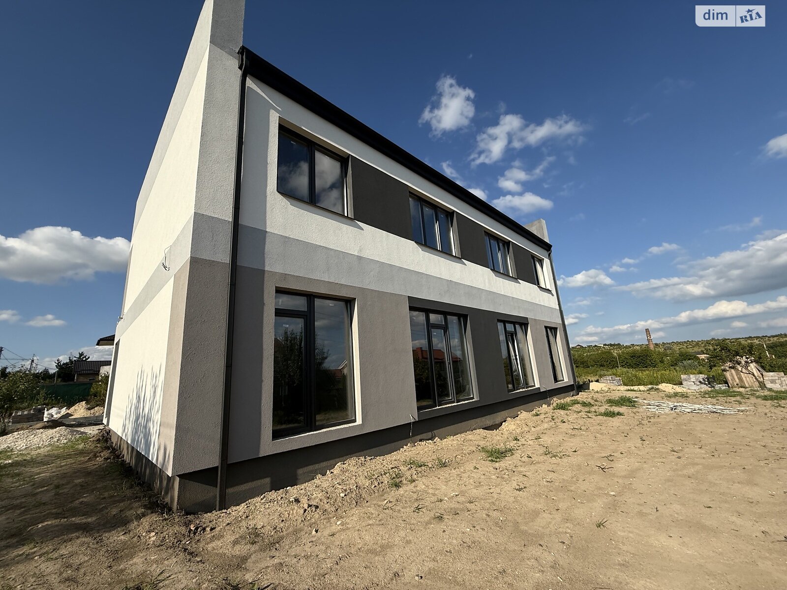 двухэтажный дуплекс, 130 кв. м, кирпич. Продажа в Ровно район Новый Двор фото 1