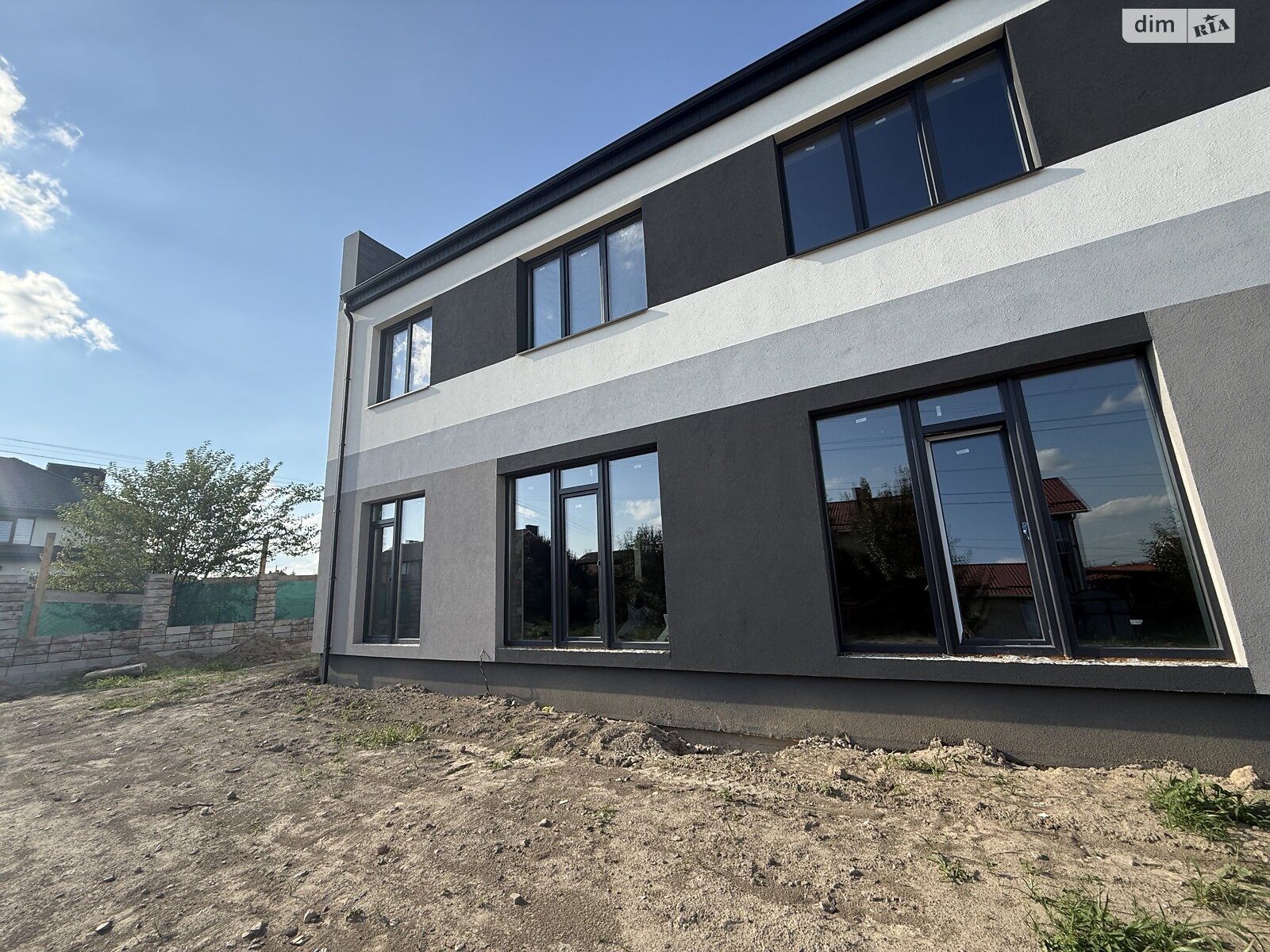 двухэтажный дуплекс, 130 кв. м, кирпич. Продажа в Ровно район Новый Двор фото 1