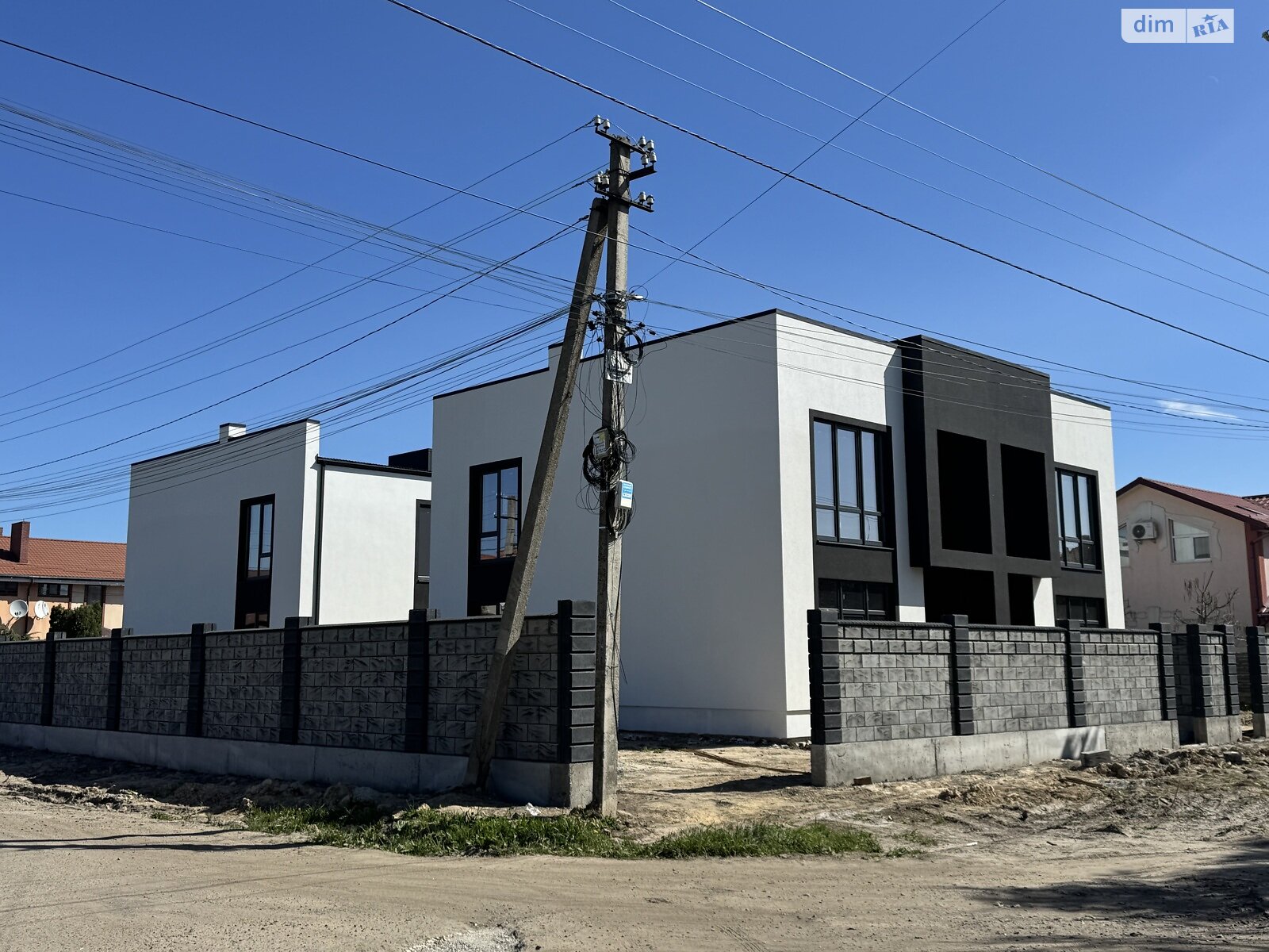 двухэтажный дуплекс, 120 кв. м, кирпич. Продажа в Ровно район Новый Двор фото 1 двухэтажный дуплекс, 120 кв. м, кирпич. Продажа в Ровно район Новый Двор фото 1