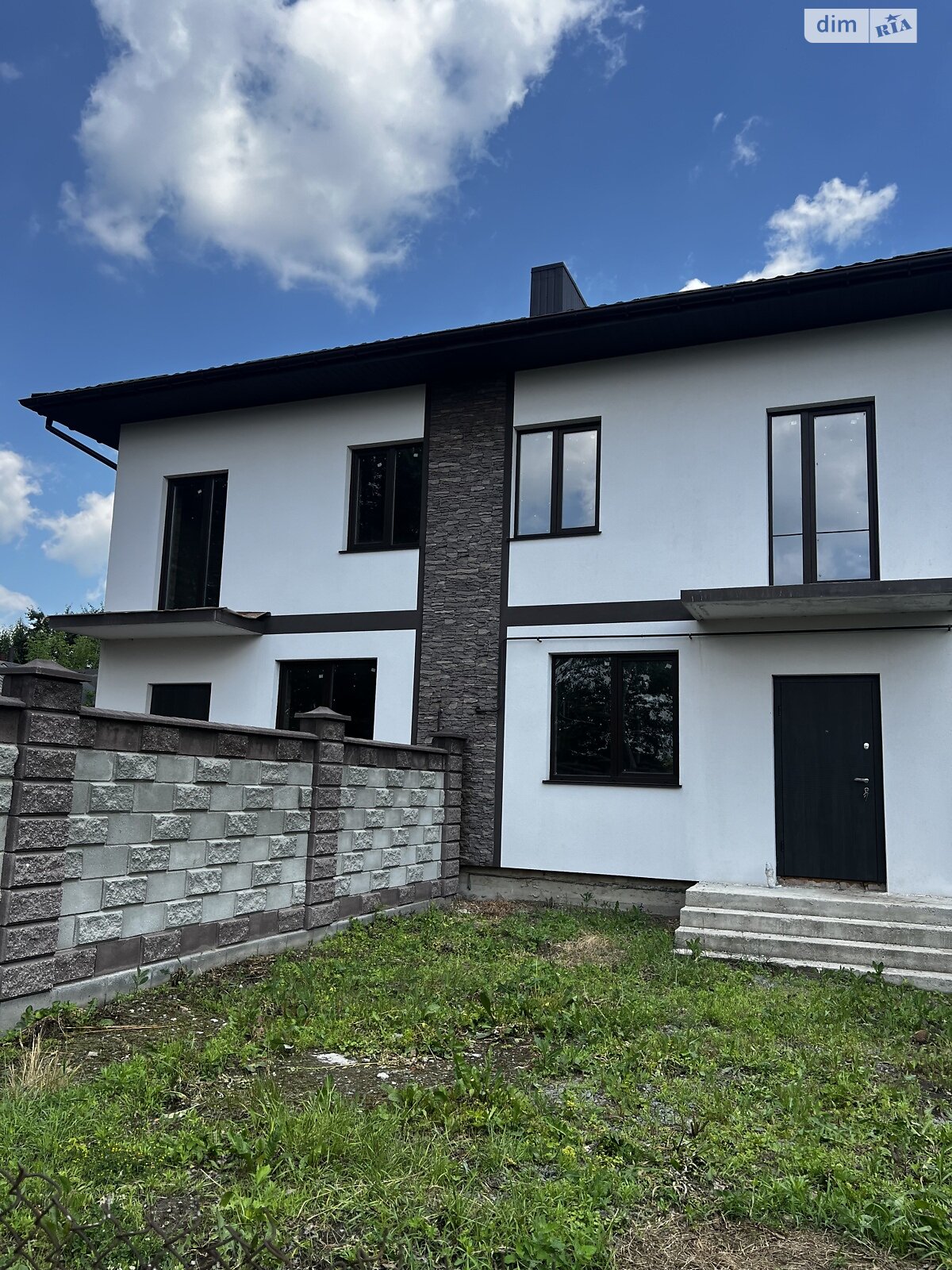 двоповерховий дуплекс, 110 кв. м, кирпич. Продаж в Рівному, район Рум фото 1