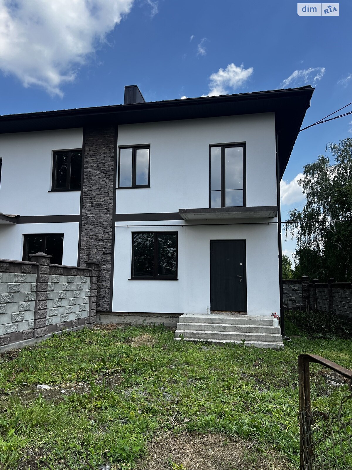 двоповерховий дуплекс, 110 кв. м, кирпич. Продаж в Рівному, район Рум фото 1