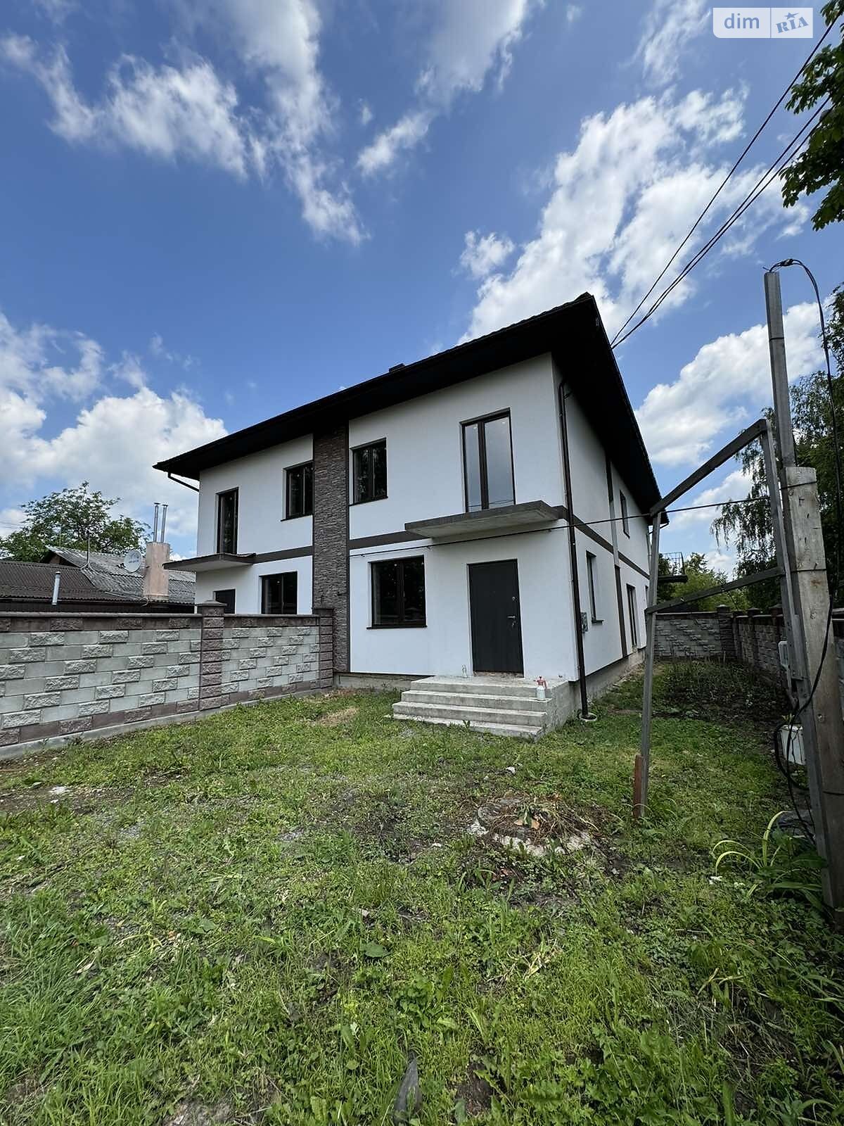 двоповерховий дуплекс, 110 кв. м, кирпич. Продаж в Рівному, район Рум фото 1