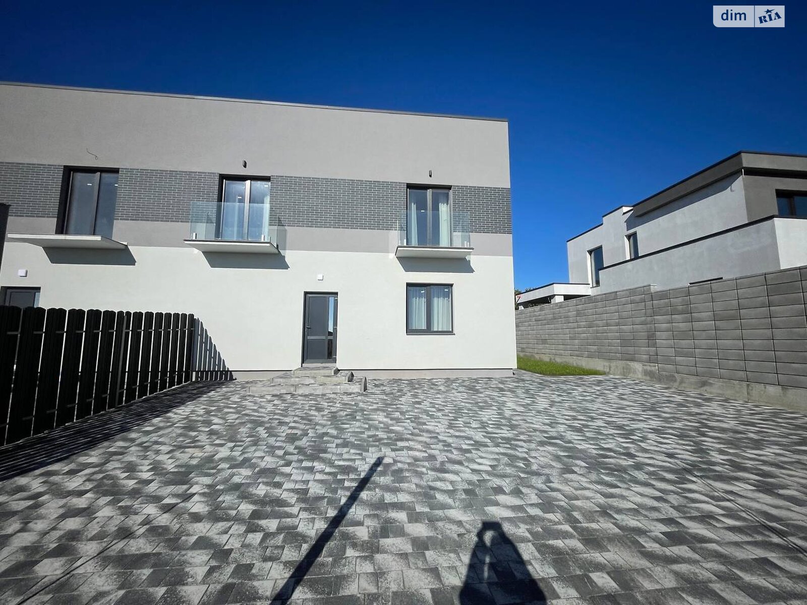 двоповерховий дуплекс, 180 кв. м, цегла. Продаж в Рівному, район Щасливе фото 1
