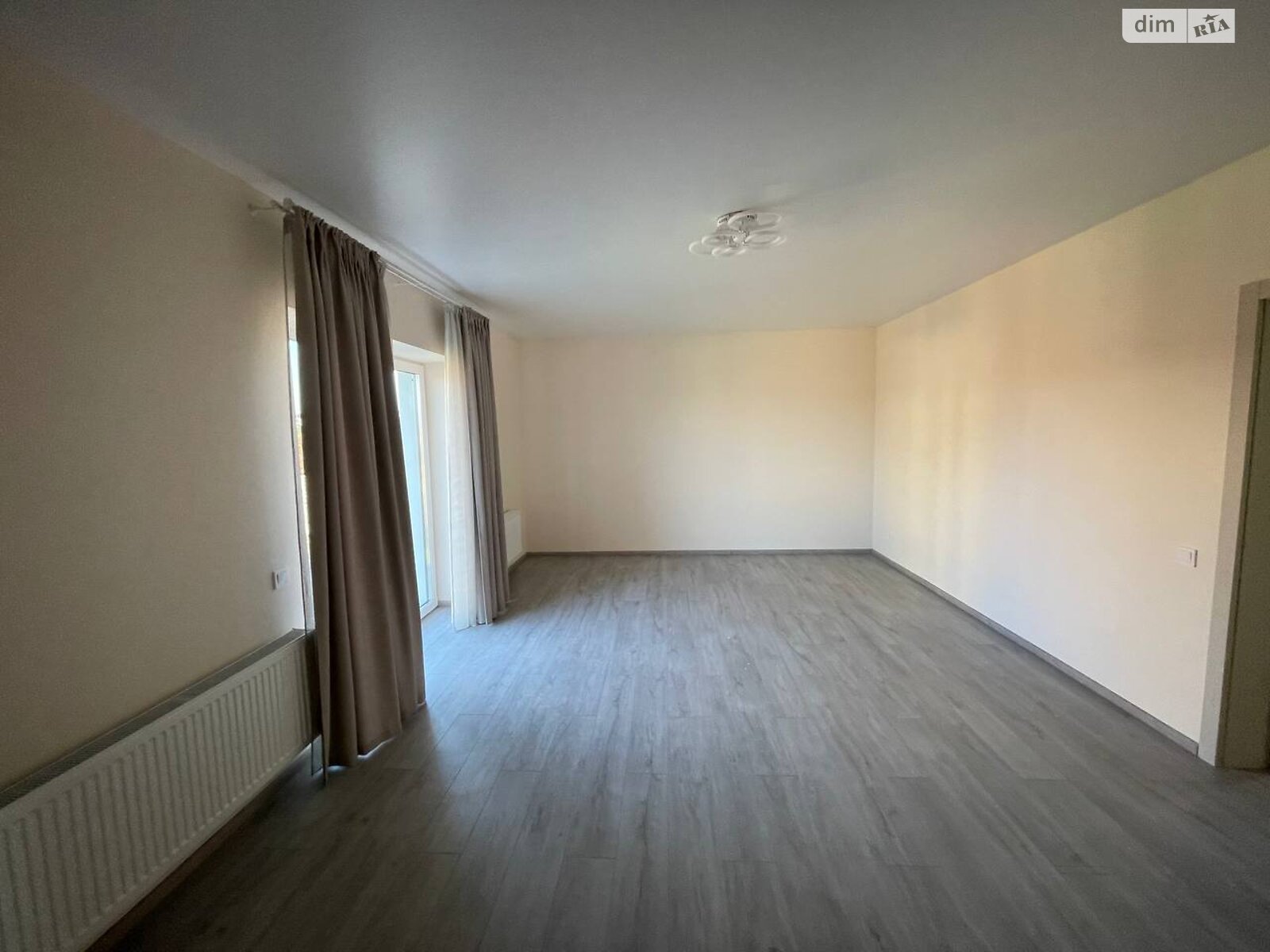 двоповерховий дуплекс, 180 кв. м, цегла. Продаж в Рівному, район Щасливе фото 1