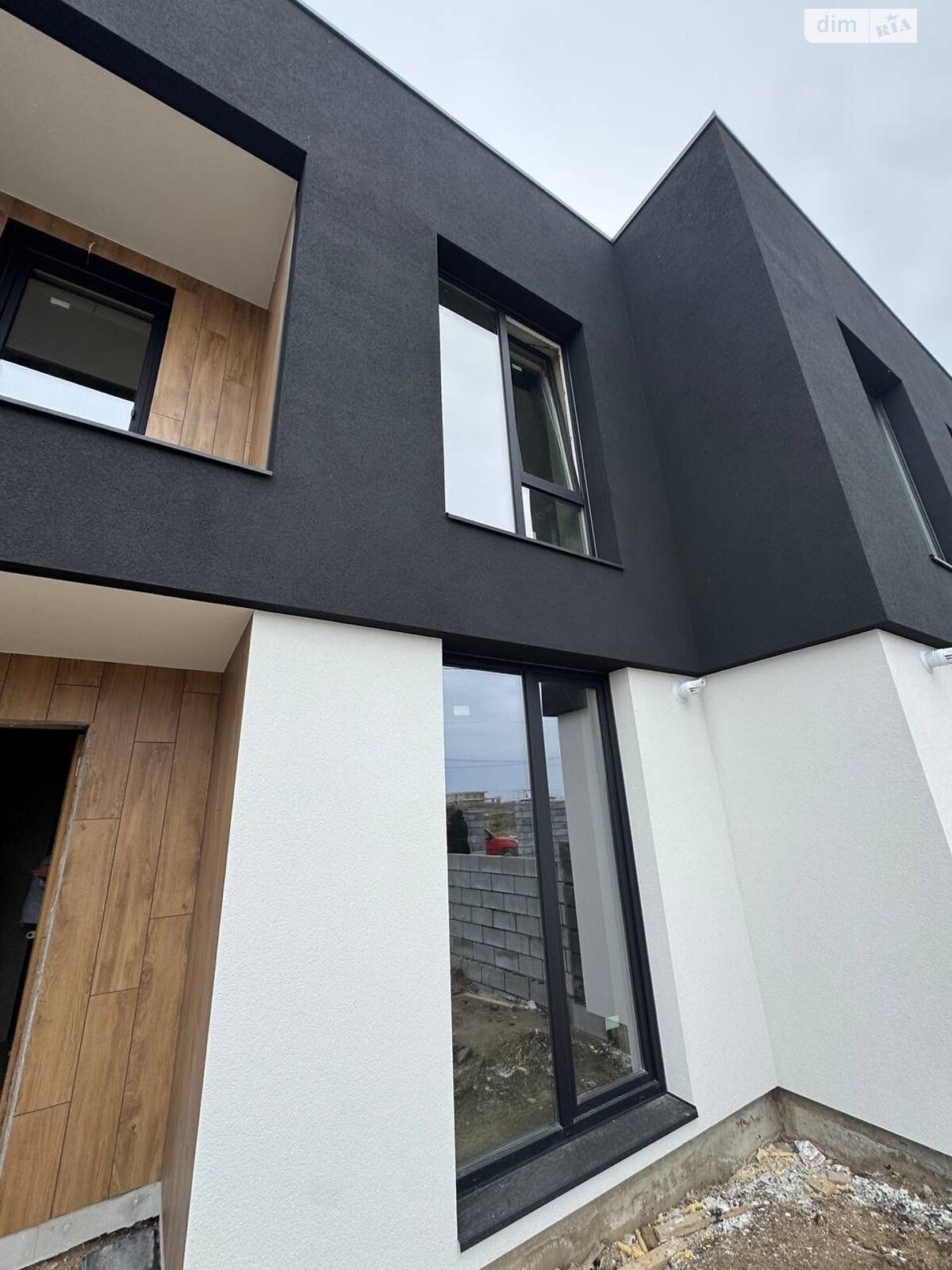 двоповерховий дуплекс, 115 кв. м, цегла. Продаж в Рівному, район Щасливе фото 1 двоповерховий дуплекс, 115 кв. м, цегла. Продаж в Рівному, район Щасливе фото 1