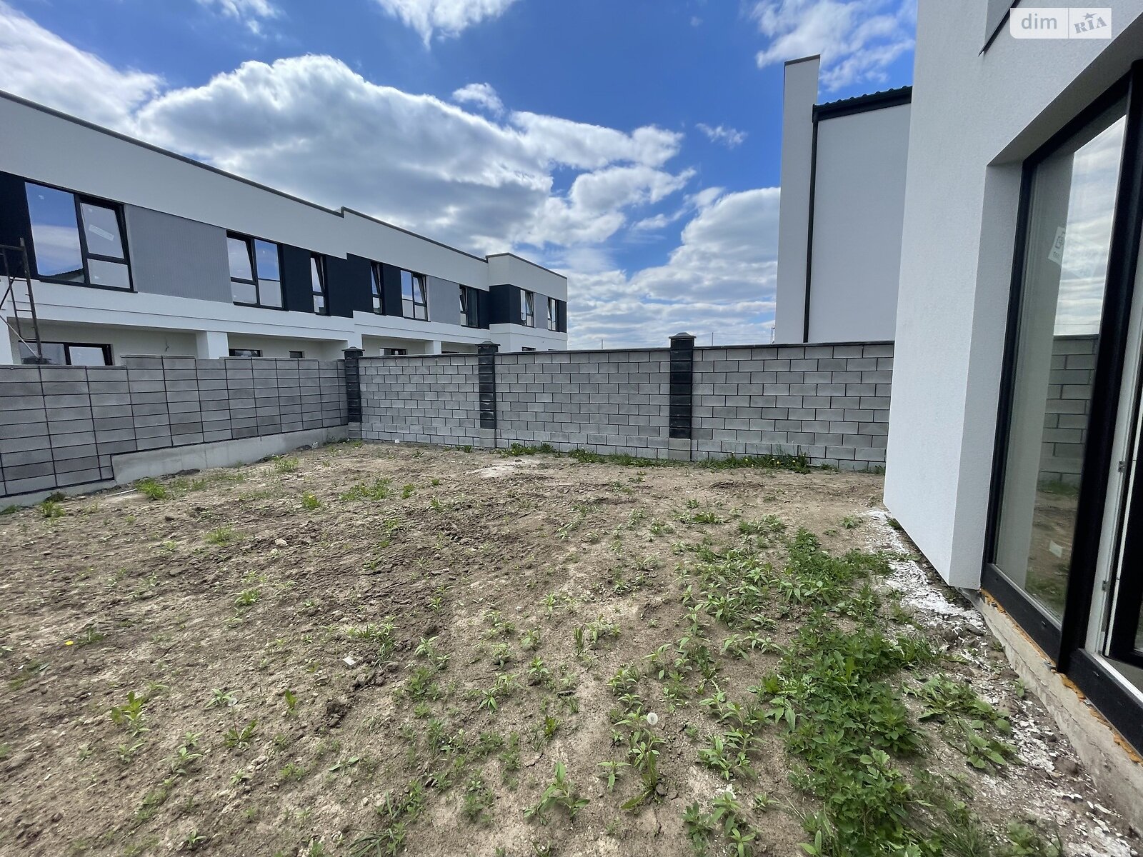 двоповерховий дуплекс, 115 кв. м, кирпич. Продаж в Рівному, район Щасливе фото 1 двоповерховий дуплекс, 115 кв. м, кирпич. Продаж в Рівному, район Щасливе фото 1