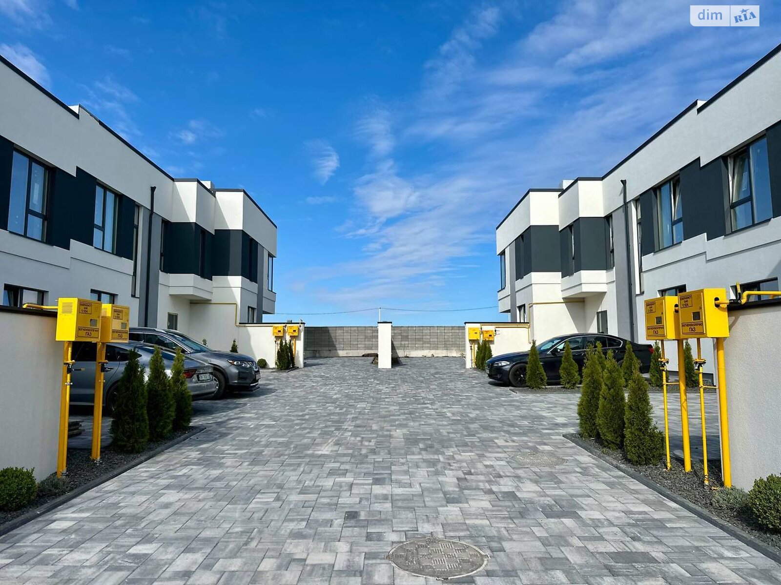 двоповерховий дуплекс, 123 кв. м, цегла. Продаж в Рівному, район Щасливе фото 1 двоповерховий дуплекс, 123 кв. м, цегла. Продаж в Рівному, район Щасливе фото 1