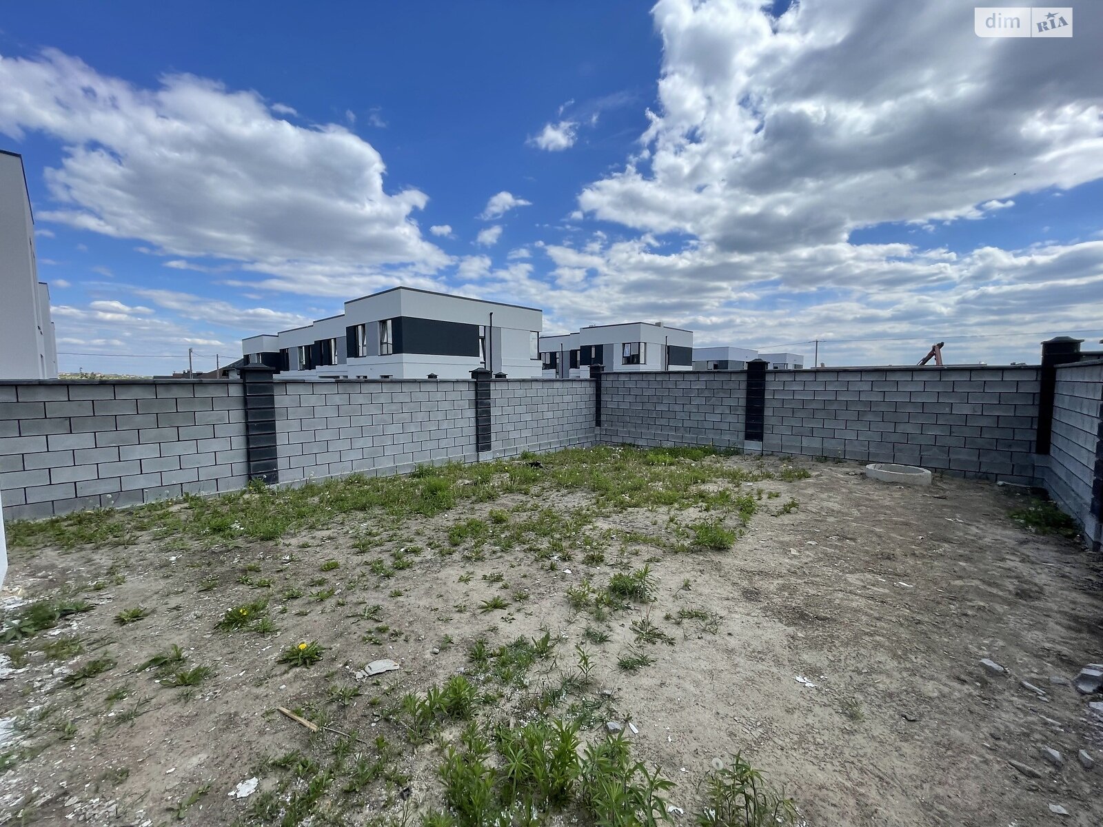 двоповерховий дуплекс, 115 кв. м, кирпич. Продаж в Рівному, район Щасливе фото 1 двоповерховий дуплекс, 115 кв. м, кирпич. Продаж в Рівному, район Щасливе фото 1