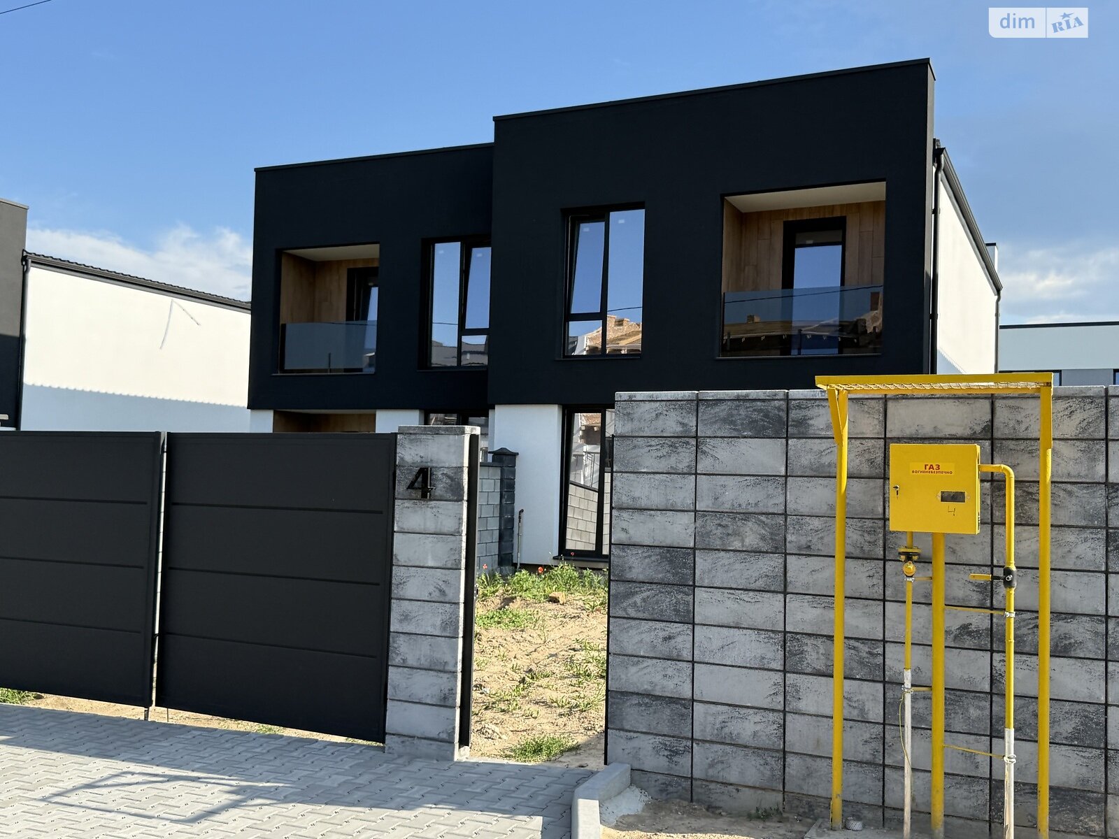 двоповерховий дуплекс, 114.6 кв. м, кирпич. Продаж в Рівному, район Щасливе фото 1 двоповерховий дуплекс, 114.6 кв. м, кирпич. Продаж в Рівному, район Щасливе фото 1