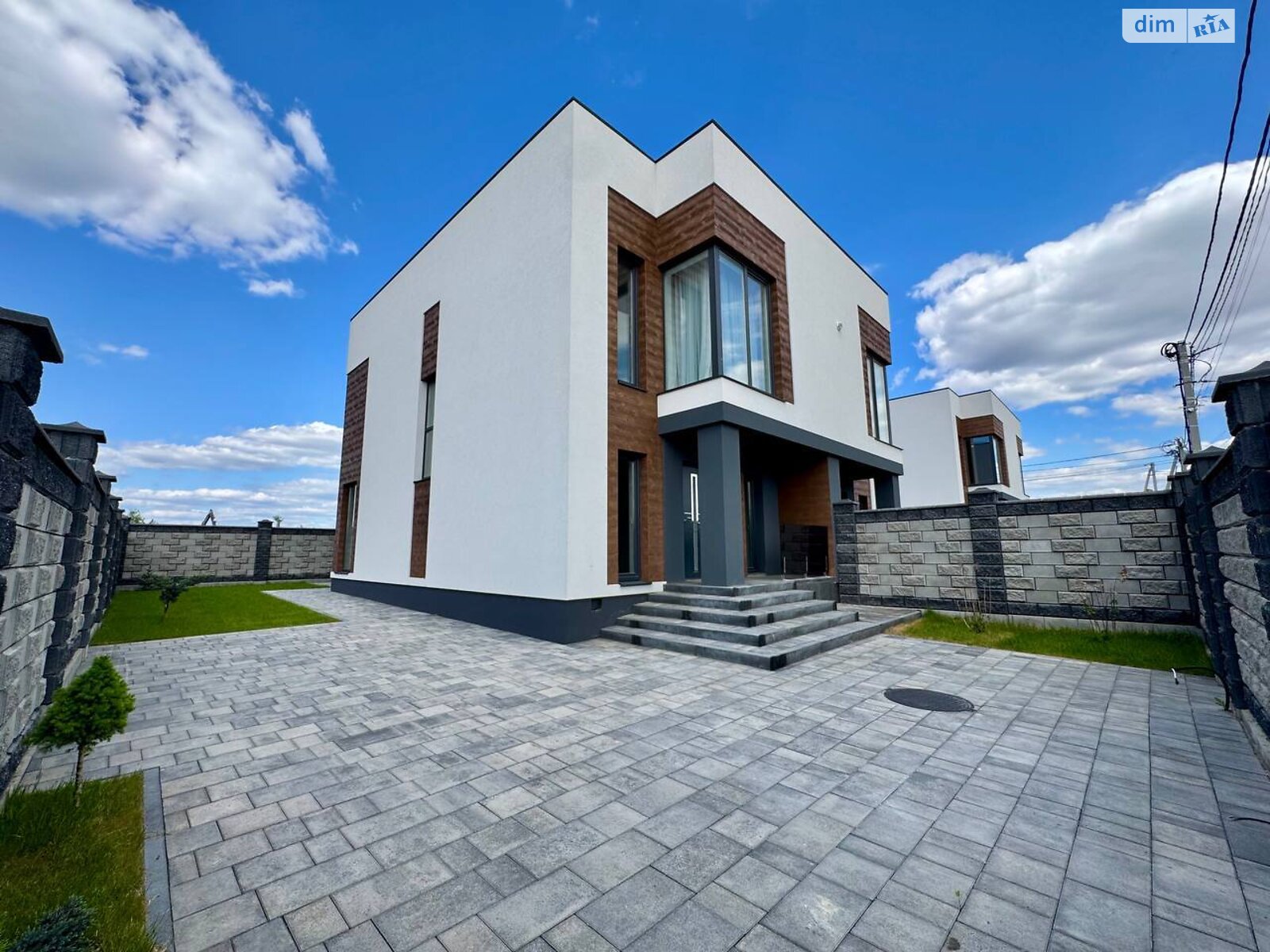 двоповерховий дуплекс, 107 кв. м, кирпич. Продаж в Рівному, район Щасливе фото 1 двоповерховий дуплекс, 107 кв. м, кирпич. Продаж в Рівному, район Щасливе фото 1