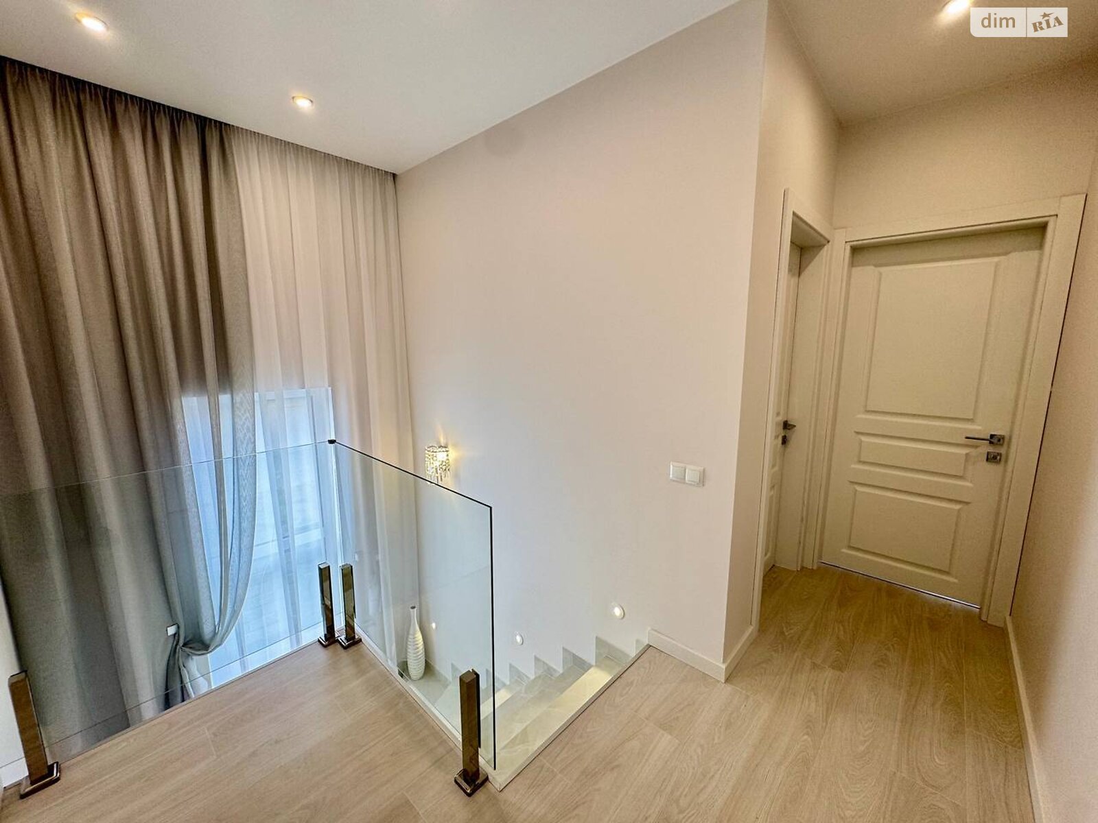 двоповерховий дуплекс, 107 кв. м, кирпич. Продаж в Рівному, район Щасливе фото 1 двоповерховий дуплекс, 107 кв. м, кирпич. Продаж в Рівному, район Щасливе фото 1
