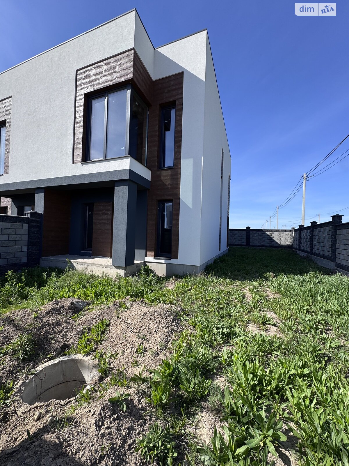 двоповерховий дуплекс, 107 кв. м, кирпич. Продаж в Рівному, район Щасливе фото 1 двоповерховий дуплекс, 107 кв. м, кирпич. Продаж в Рівному, район Щасливе фото 1