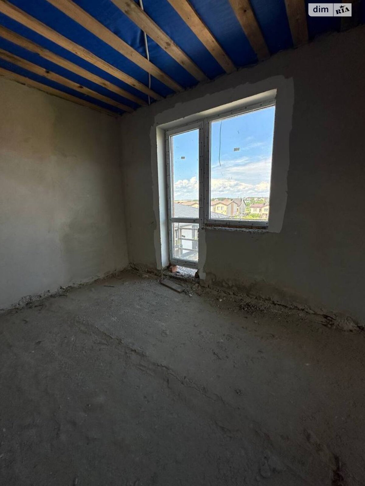 трехэтажный дуплекс, 99.8 кв. м, кирпич. Продажа в Ровно фото 1 трехэтажный дуплекс, 99.8 кв. м, кирпич. Продажа в Ровно фото 1