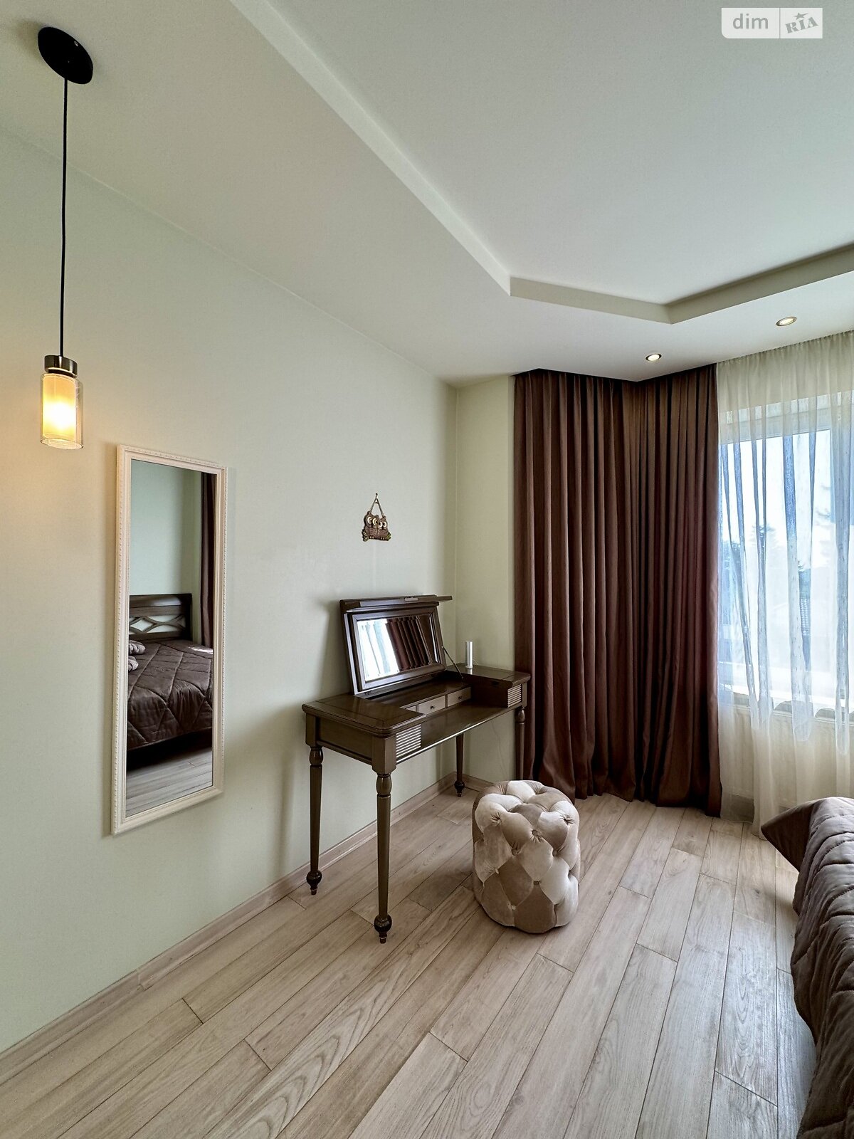 трехэтажный дуплекс, 241 кв. м, кирпич. Продажа в Ровно район Центр фото 1 трехэтажный дуплекс, 241 кв. м, кирпич. Продажа в Ровно район Центр фото 1