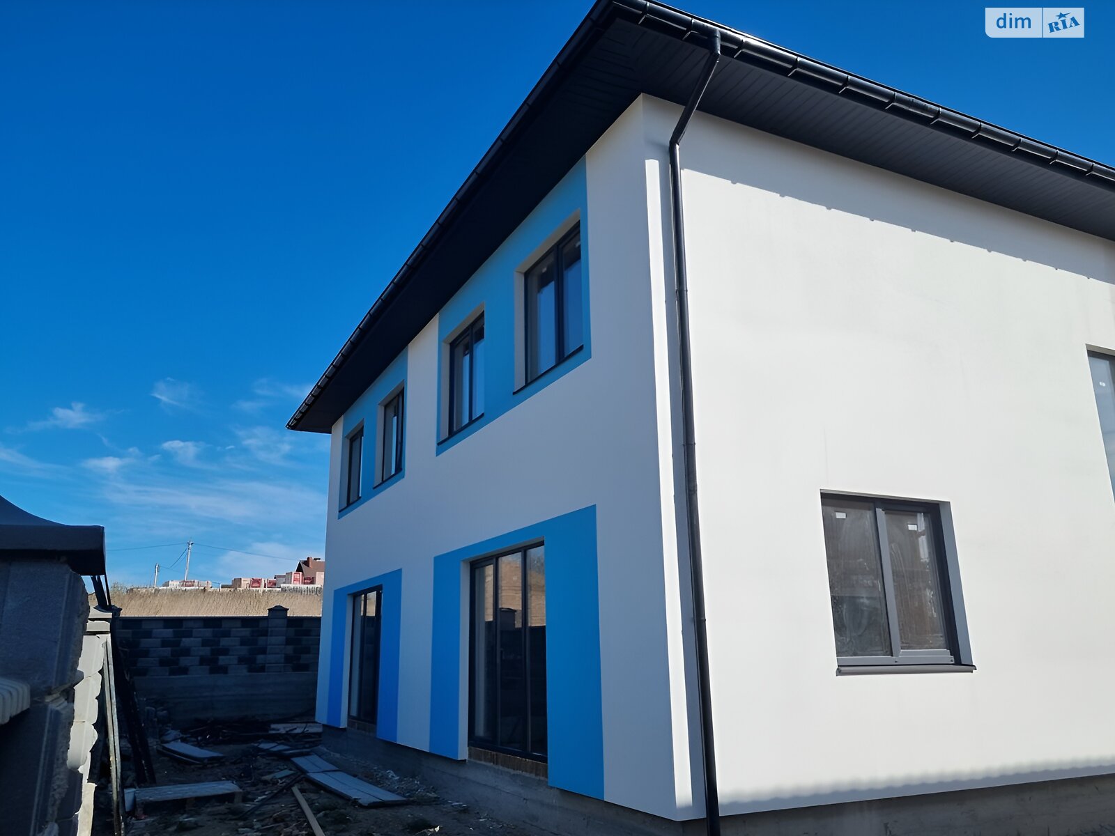 двоповерховий дуплекс, 117 кв. м, цегла. Продаж в Рівному, район Тинне фото 1 двоповерховий дуплекс, 117 кв. м, цегла. Продаж в Рівному, район Тинне фото 1