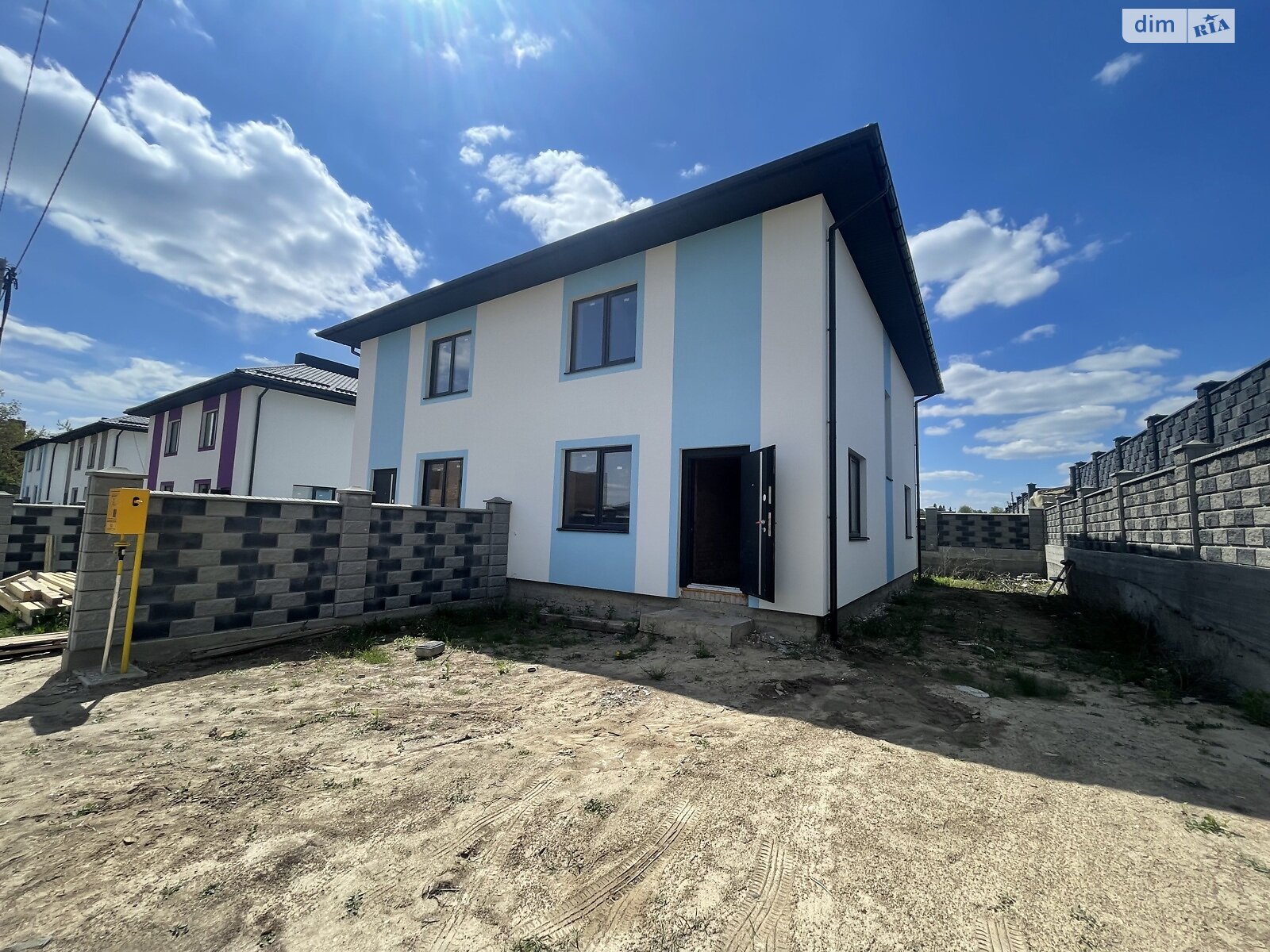 двоповерховий дуплекс, 117 кв. м, цегла. Продаж в Рівному, район Тинне фото 1 двоповерховий дуплекс, 117 кв. м, цегла. Продаж в Рівному, район Тинне фото 1