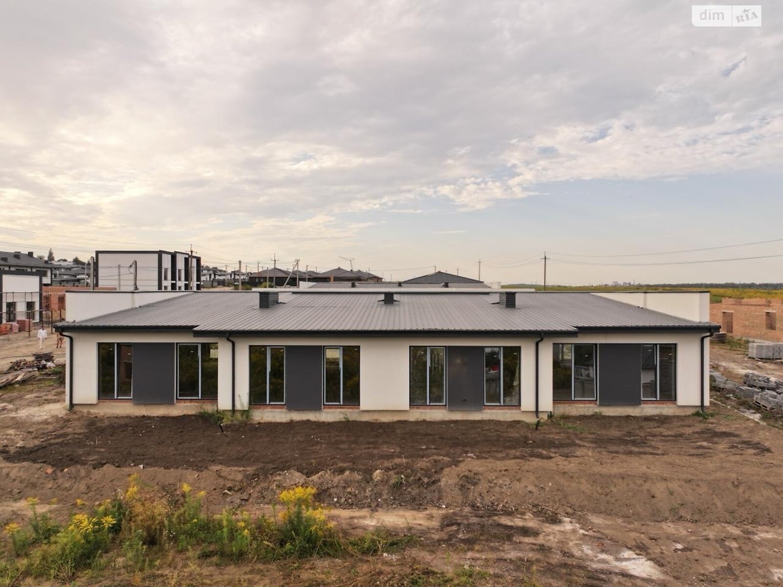 одноповерховий дуплекс, 70 кв. м, цегла. Продаж у Рівному фото 1