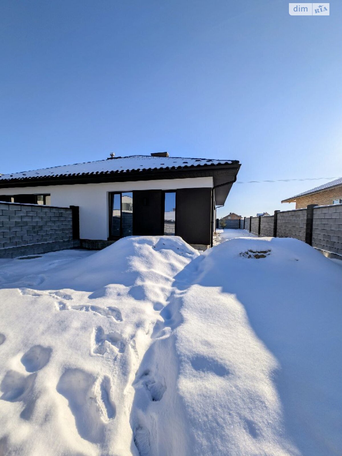 одноэтажный дуплекс, 80.2 кв. м, кирпич. Продажа в Ровно район Южный фото 1