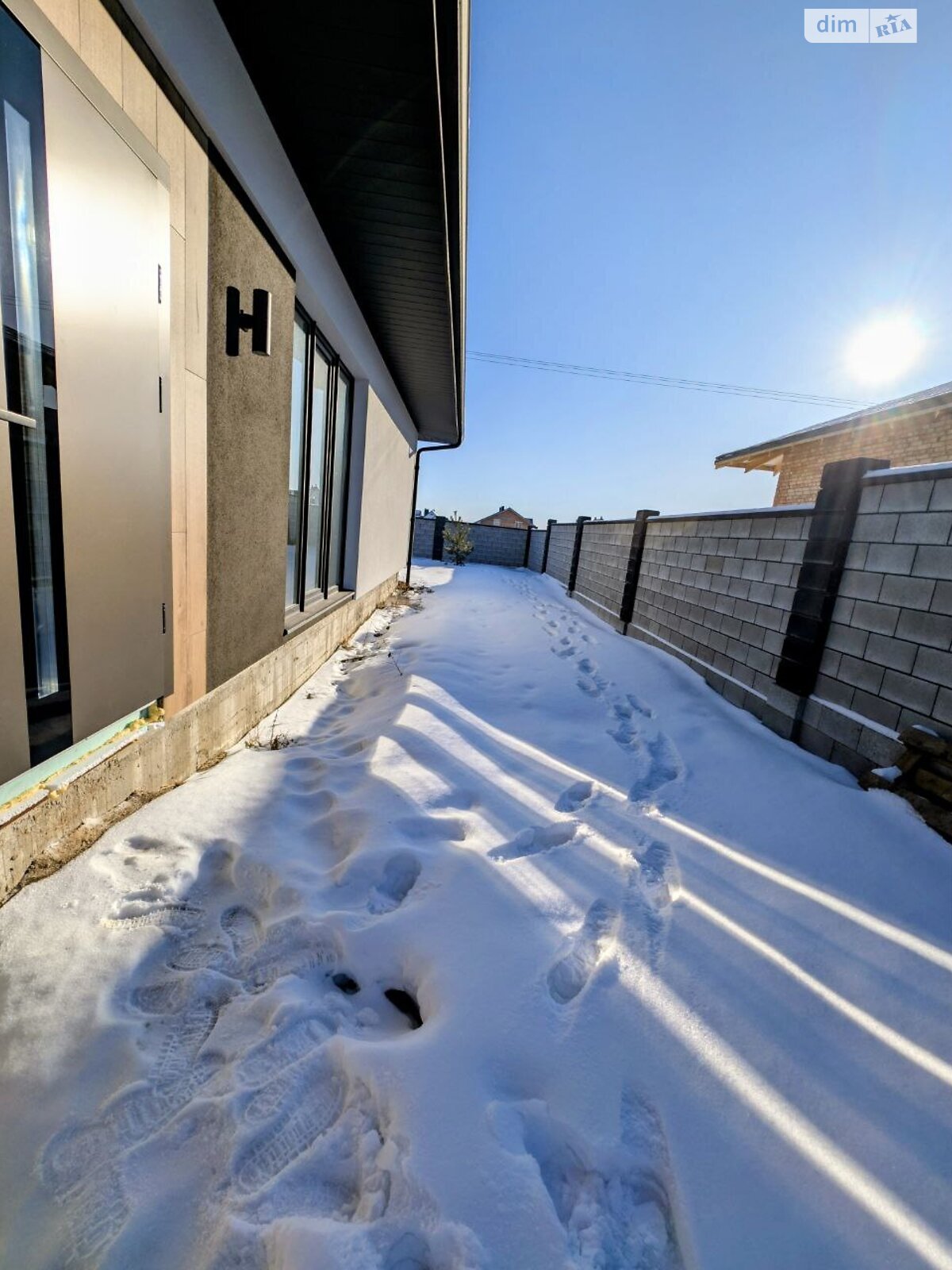 одноэтажный дуплекс, 80.2 кв. м, кирпич. Продажа в Ровно район Южный фото 1