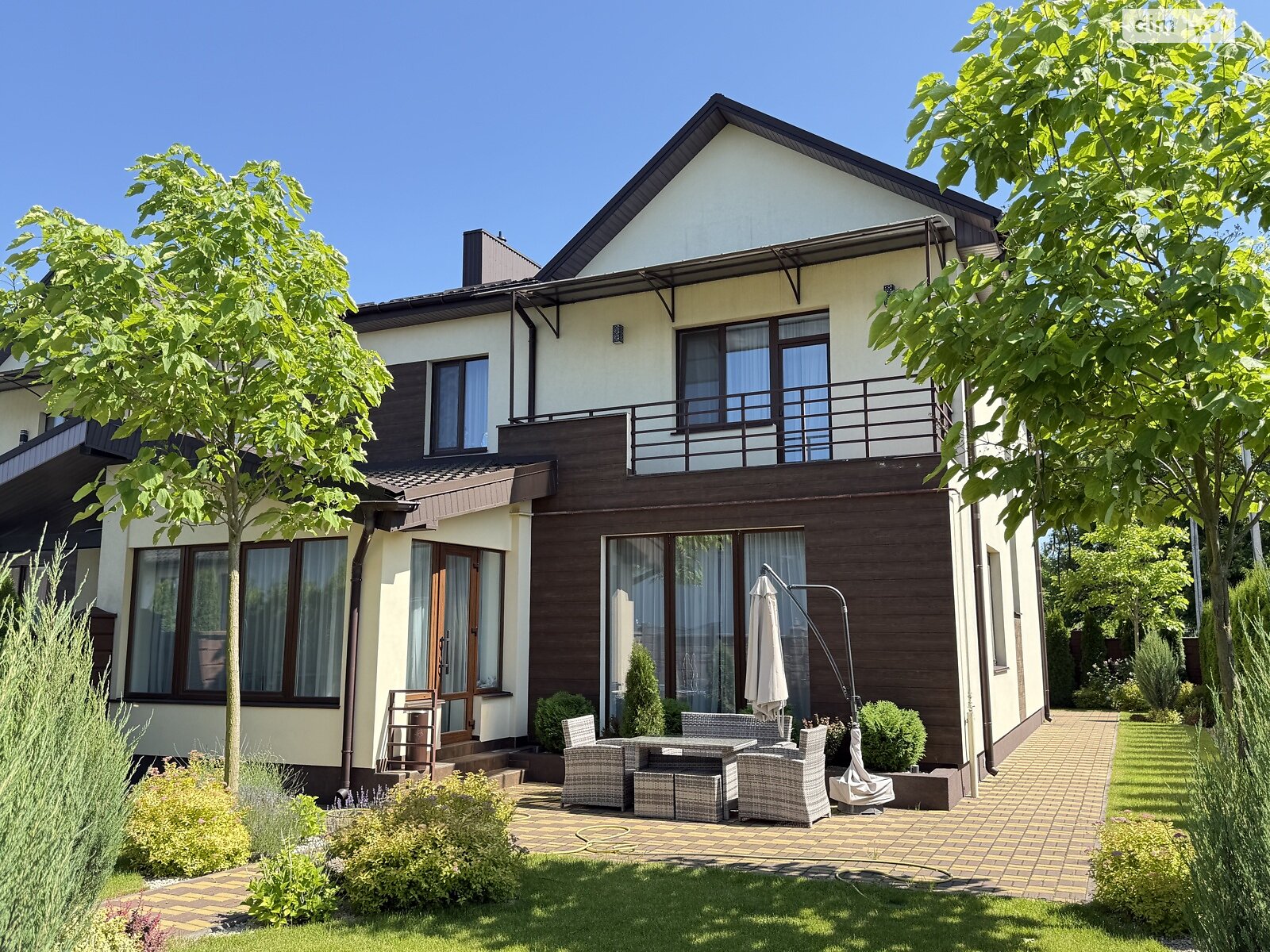 двухэтажный дуплекс, 169 кв. м, кирпич. Продажа в Ровно район Ювилейный фото 1