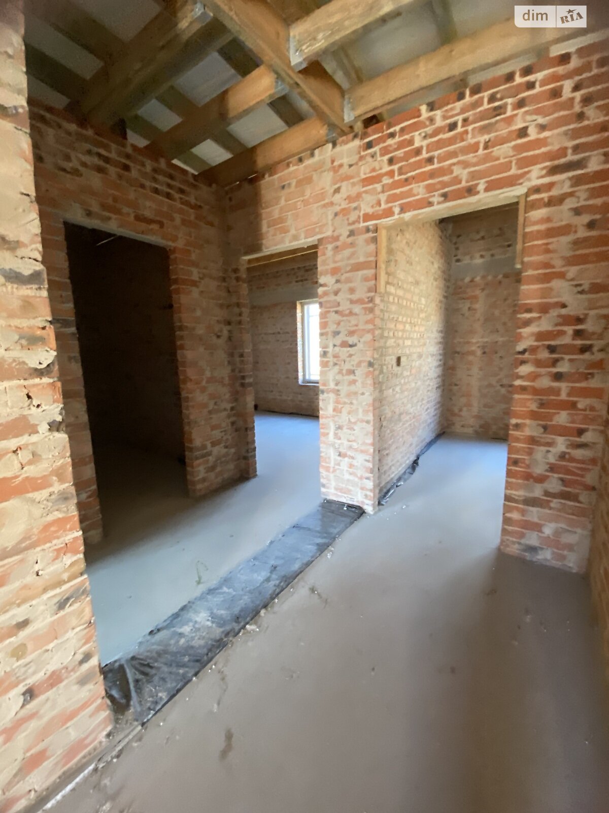 триповерховий дуплекс, 160 кв. м, кирпич. Продаж в Рівному, район Ювілейний фото 1 триповерховий дуплекс, 160 кв. м, кирпич. Продаж в Рівному, район Ювілейний фото 1