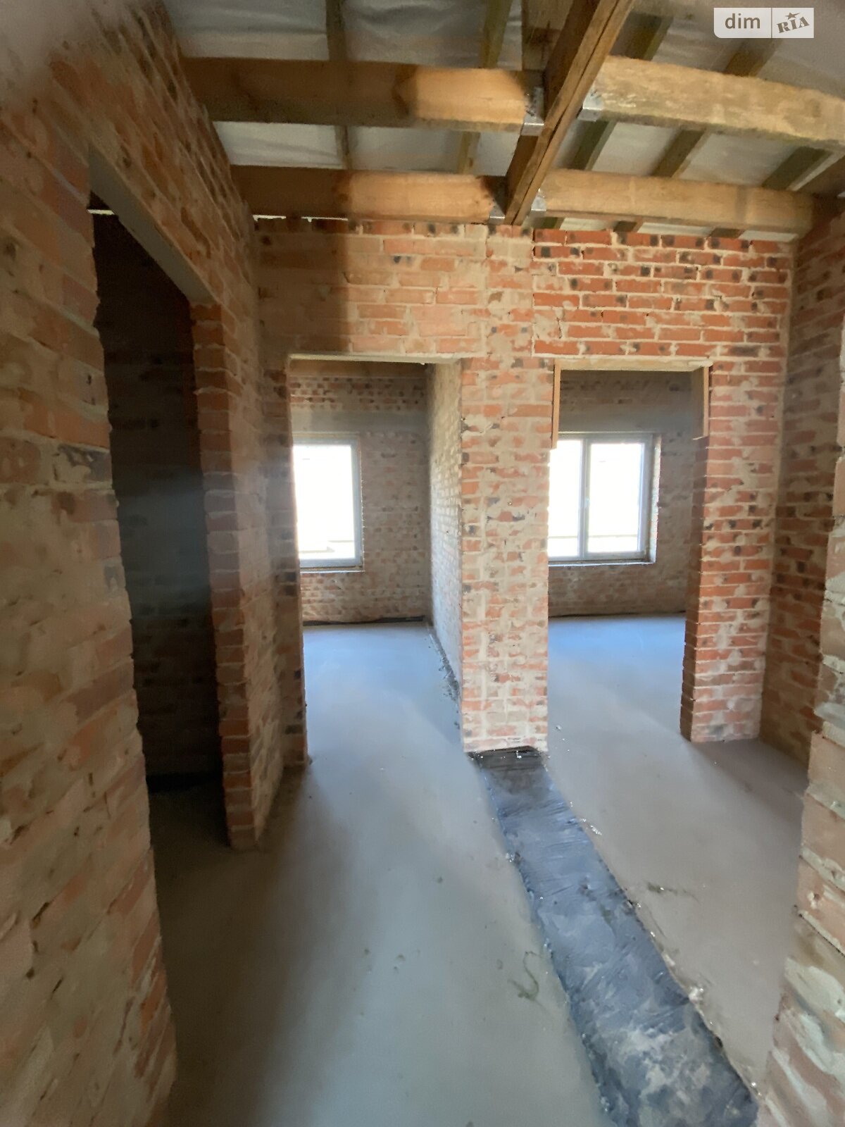 триповерховий дуплекс, 160 кв. м, кирпич. Продаж в Рівному, район Ювілейний фото 1 триповерховий дуплекс, 160 кв. м, кирпич. Продаж в Рівному, район Ювілейний фото 1