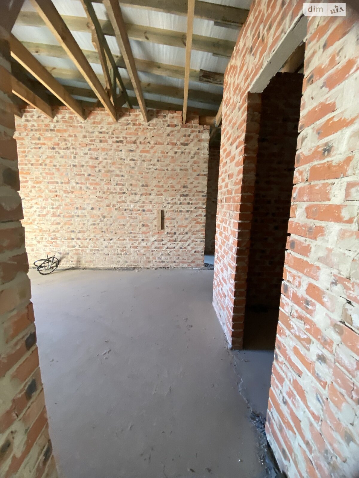 триповерховий дуплекс, 160 кв. м, кирпич. Продаж в Рівному, район Ювілейний фото 1 триповерховий дуплекс, 160 кв. м, кирпич. Продаж в Рівному, район Ювілейний фото 1