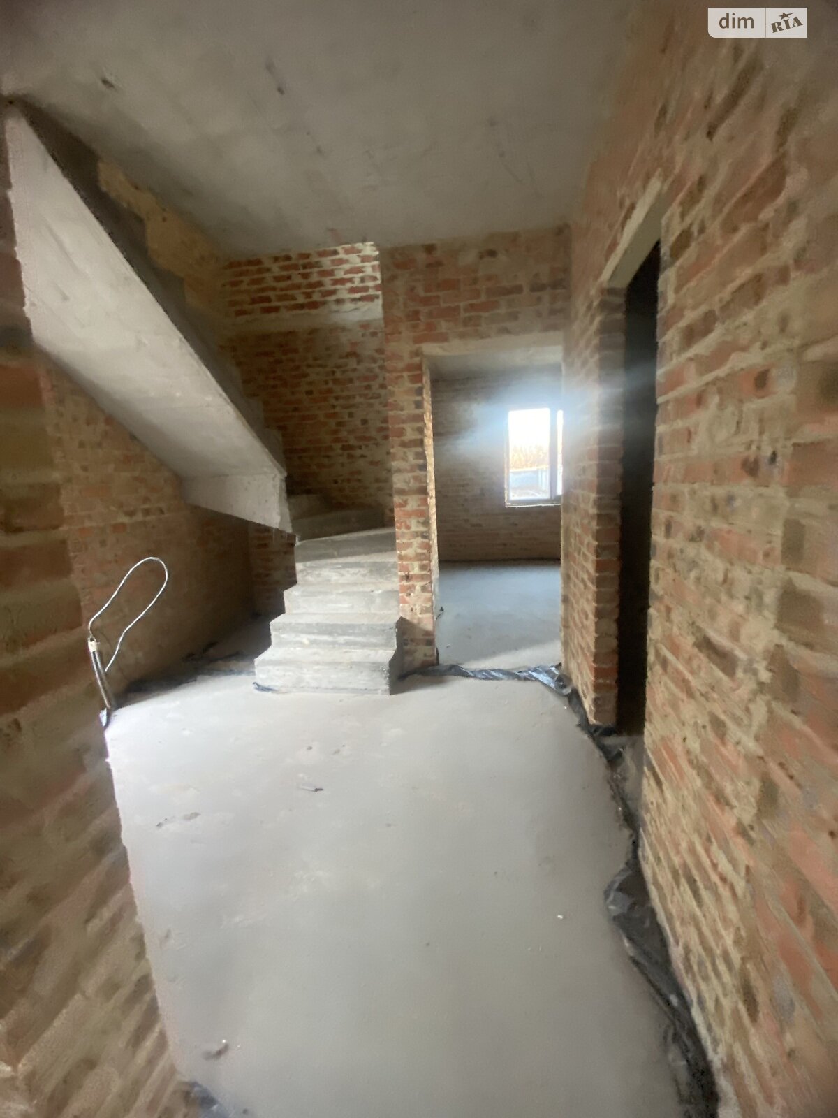 двухэтажный дуплекс, 120 кв. м, кирпич. Продажа в Ровно район Ювилейный фото 1 двухэтажный дуплекс, 120 кв. м, кирпич. Продажа в Ровно район Ювилейный фото 1