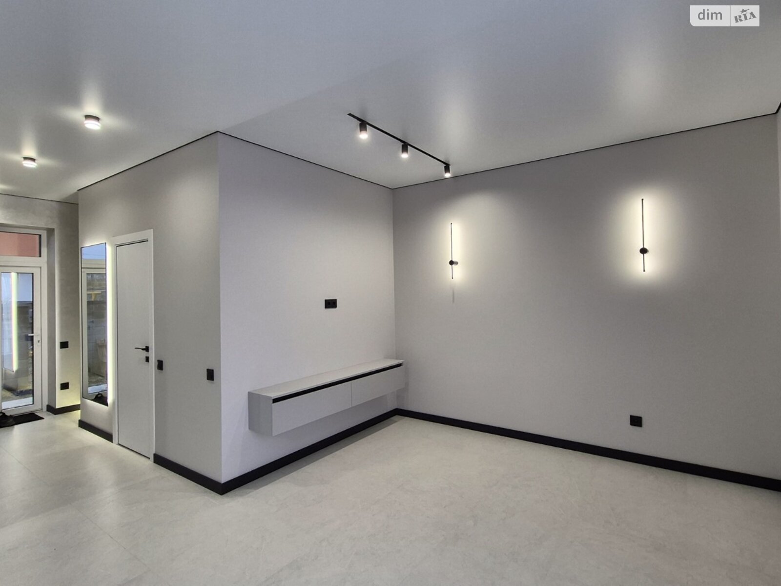 двоповерховий дуплекс, 102 кв. м, цегла. Продаж в Рівному, район Ювілейний фото 1