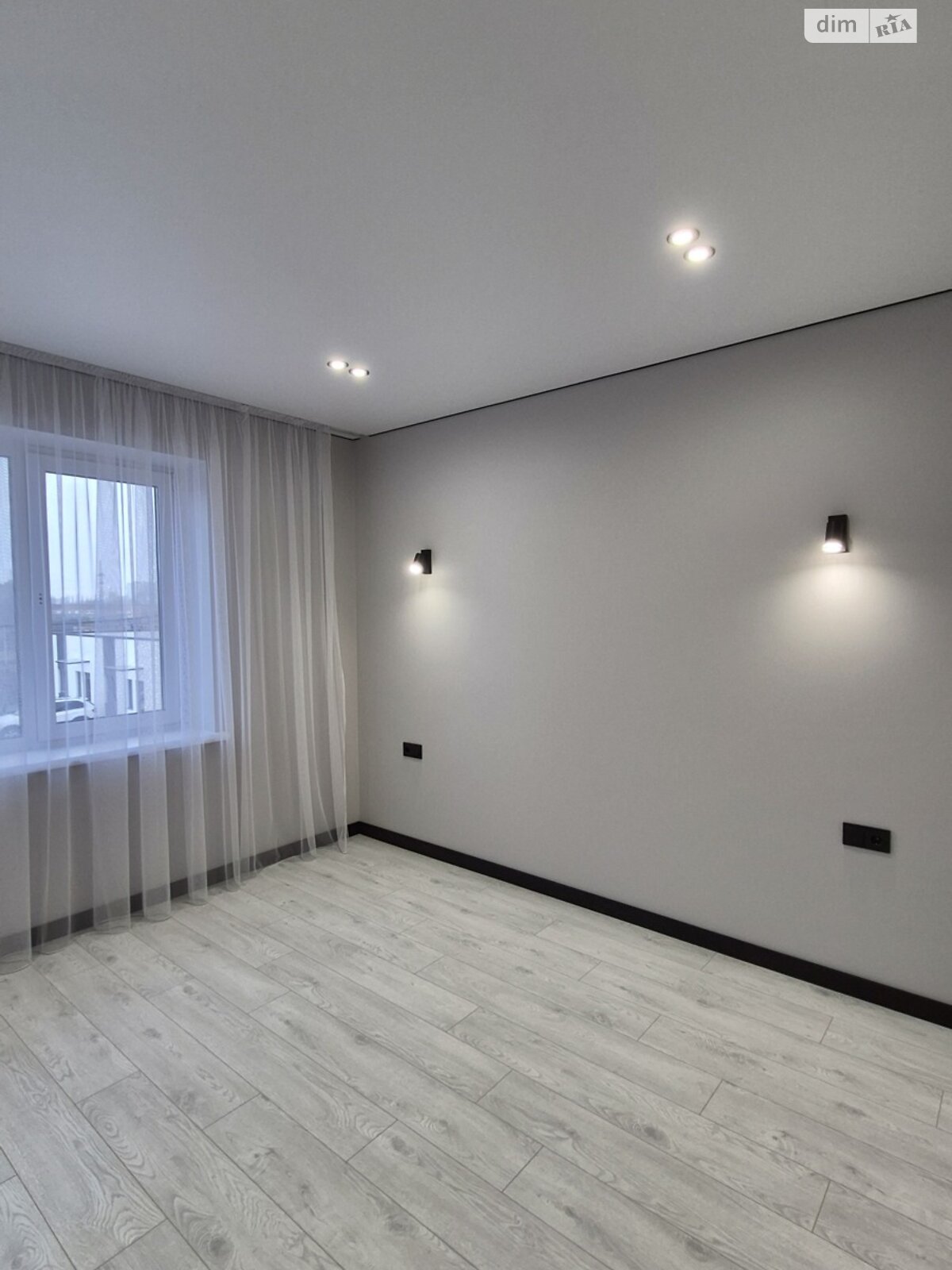 двоповерховий дуплекс, 102 кв. м, цегла. Продаж в Рівному, район Ювілейний фото 1