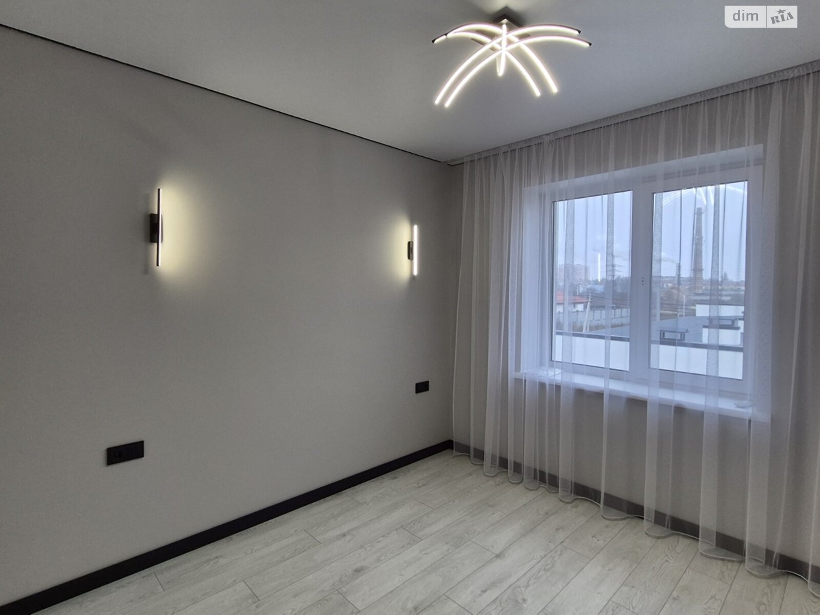 двоповерховий дуплекс, 102 кв. м, цегла. Продаж в Рівному, район Ювілейний фото 1