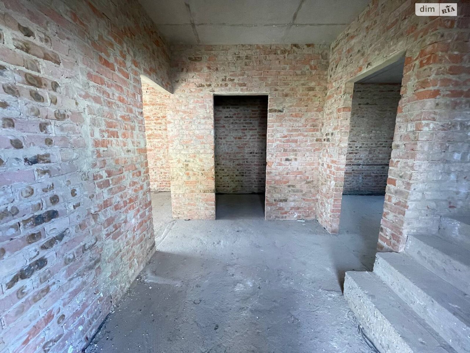 двухэтажный дуплекс, 118.2 кв. м, кирпич. Продажа в Ровно район Ювилейный фото 1 двухэтажный дуплекс, 118.2 кв. м, кирпич. Продажа в Ровно район Ювилейный фото 1