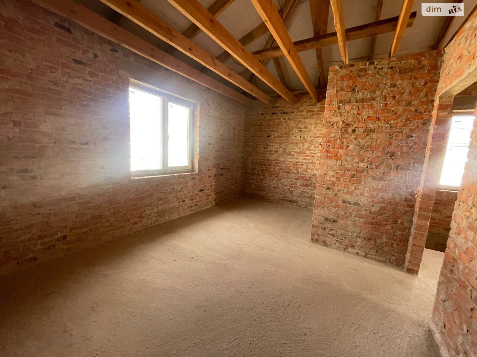 двухэтажный дуплекс, 118.2 кв. м, кирпич. Продажа в Ровно район Ювилейный фото 1 двухэтажный дуплекс, 118.2 кв. м, кирпич. Продажа в Ровно район Ювилейный фото 1