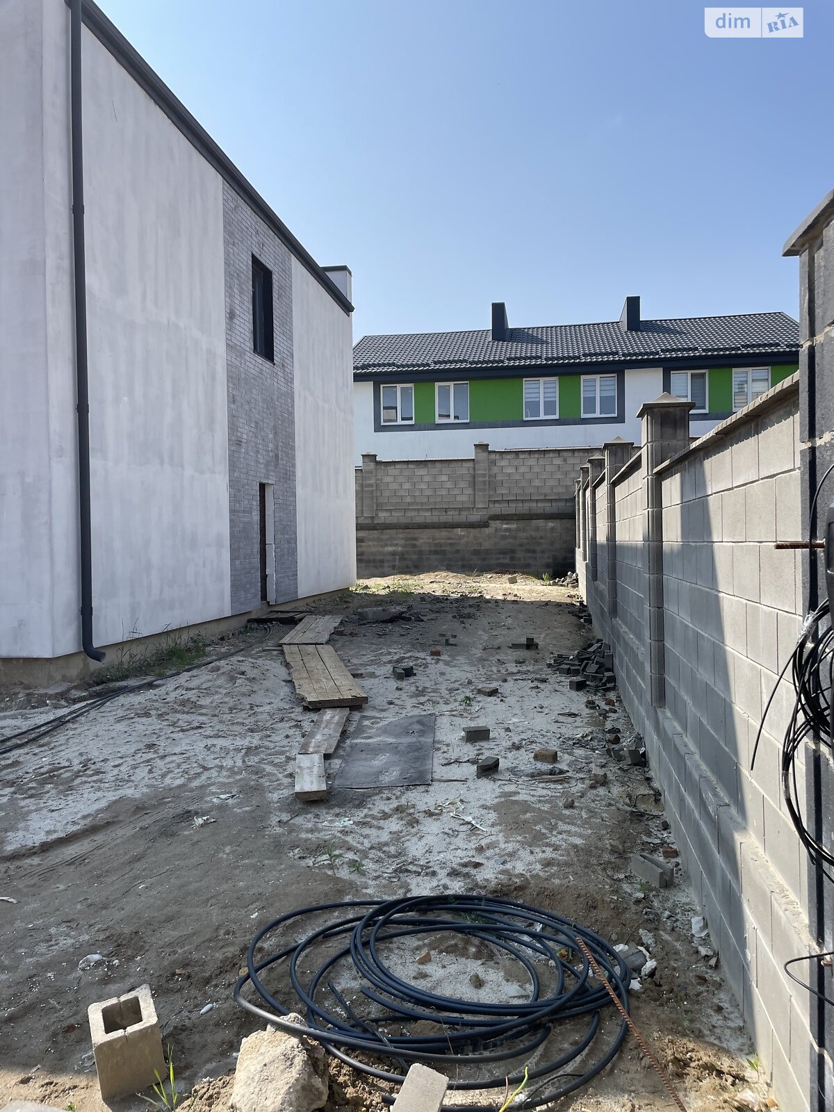 двоповерховий дуплекс, 117 кв. м, цегла. Продаж в Рівному, район Ювілейний фото 1 двоповерховий дуплекс, 117 кв. м, цегла. Продаж в Рівному, район Ювілейний фото 1