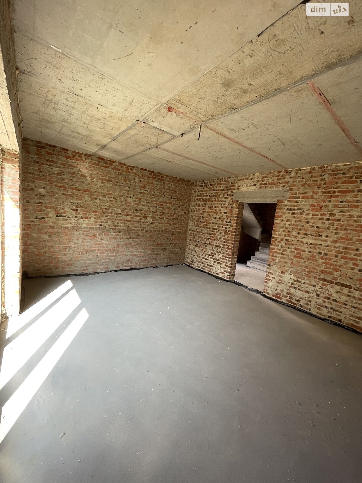двоповерховий дуплекс, 117 кв. м, цегла. Продаж в Рівному, район Ювілейний фото 1 двоповерховий дуплекс, 117 кв. м, цегла. Продаж в Рівному, район Ювілейний фото 1