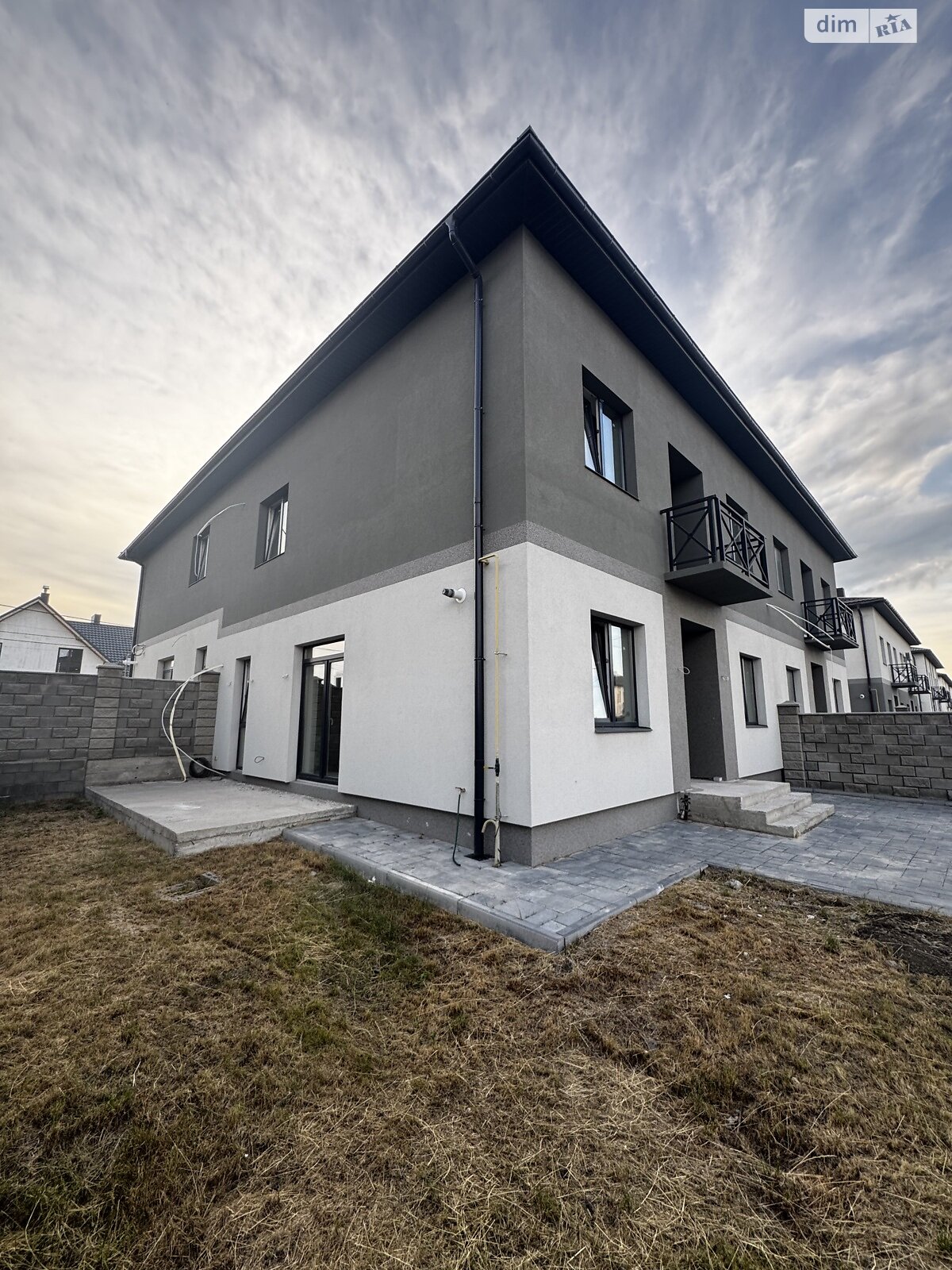 двухэтажный дуплекс, 125.45 кв. м, кирпич. Продажа в Ровно район Ювилейный фото 1 двухэтажный дуплекс, 125.45 кв. м, кирпич. Продажа в Ровно район Ювилейный фото 1