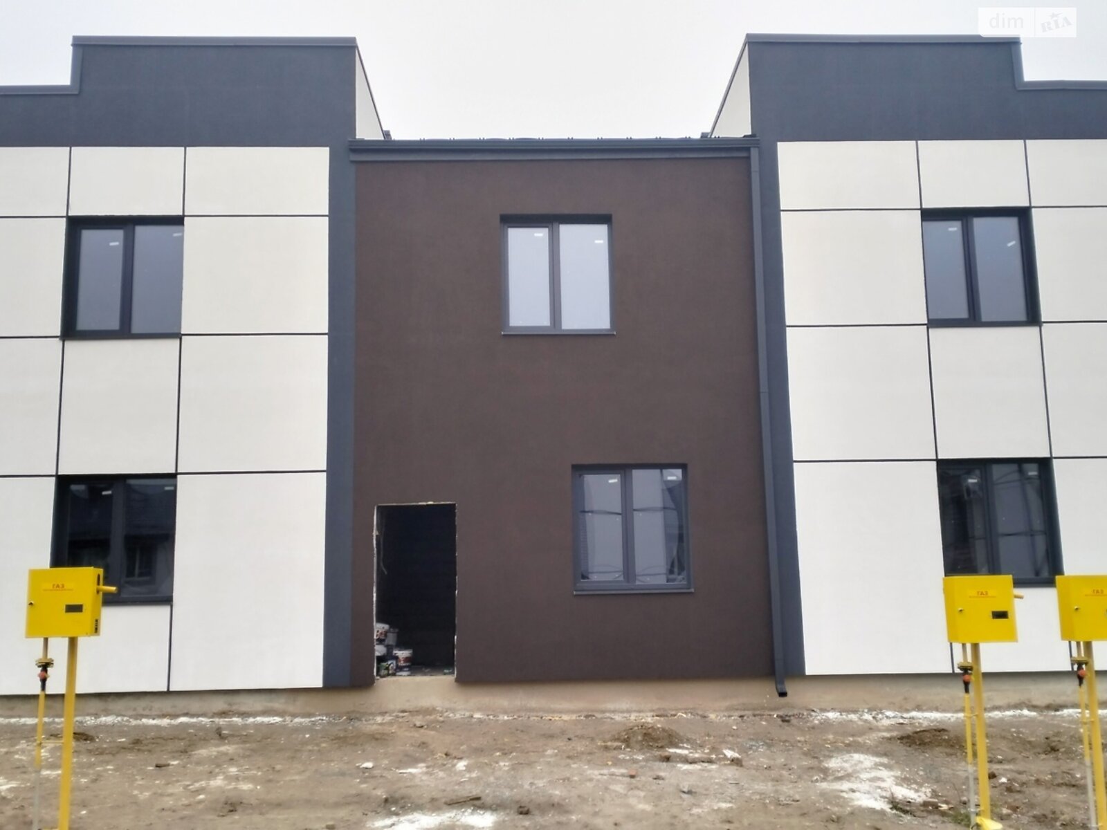 двоповерховий дуплекс, 107 кв. м, кирпич. Продаж в Рівному, район Ювілейний фото 1 двоповерховий дуплекс, 107 кв. м, кирпич. Продаж в Рівному, район Ювілейний фото 1