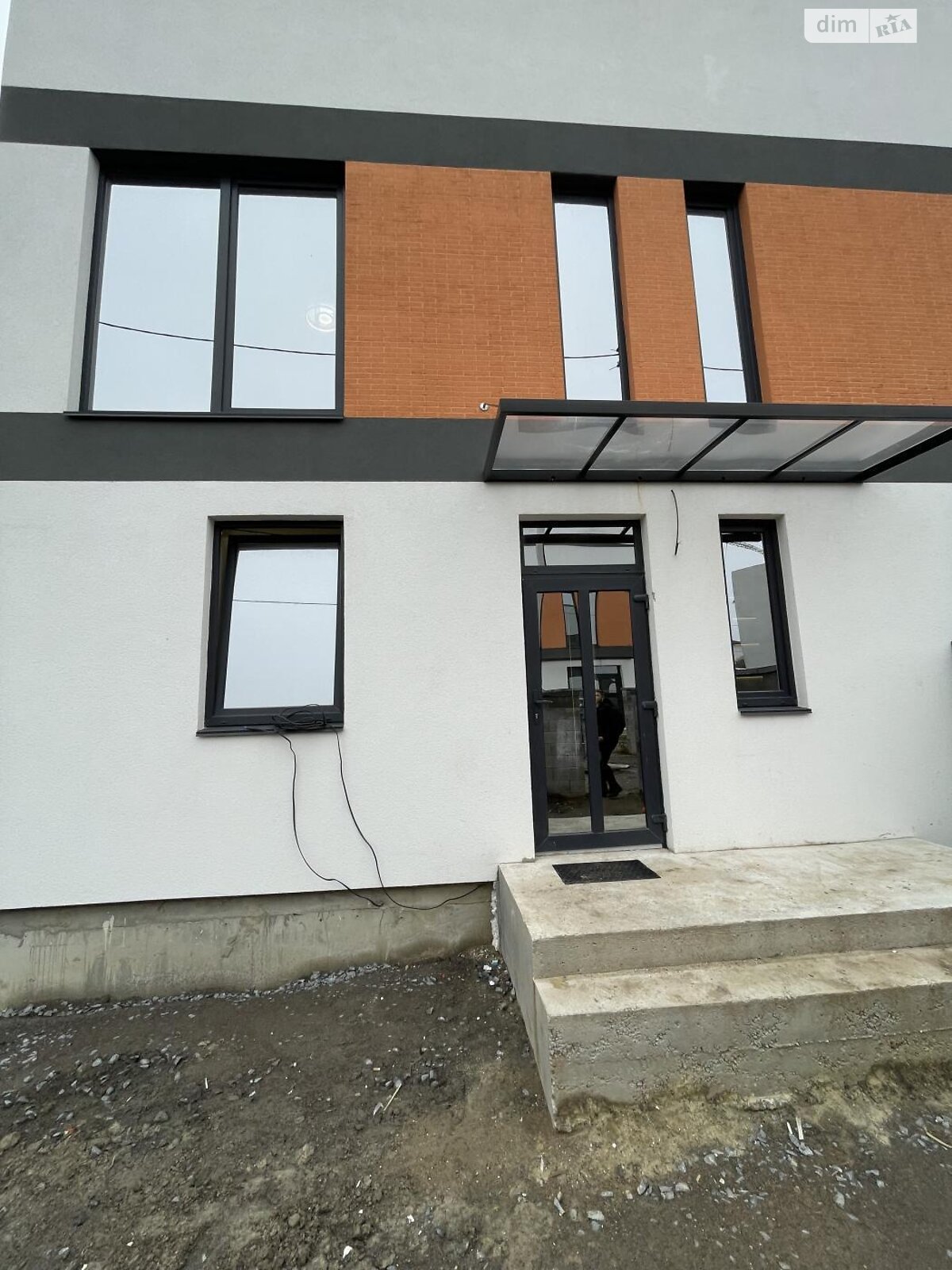 двухэтажный дуплекс, 100 кв. м, кирпич. Продажа в Ровно район Ювилейный фото 1 двухэтажный дуплекс, 100 кв. м, кирпич. Продажа в Ровно район Ювилейный фото 1