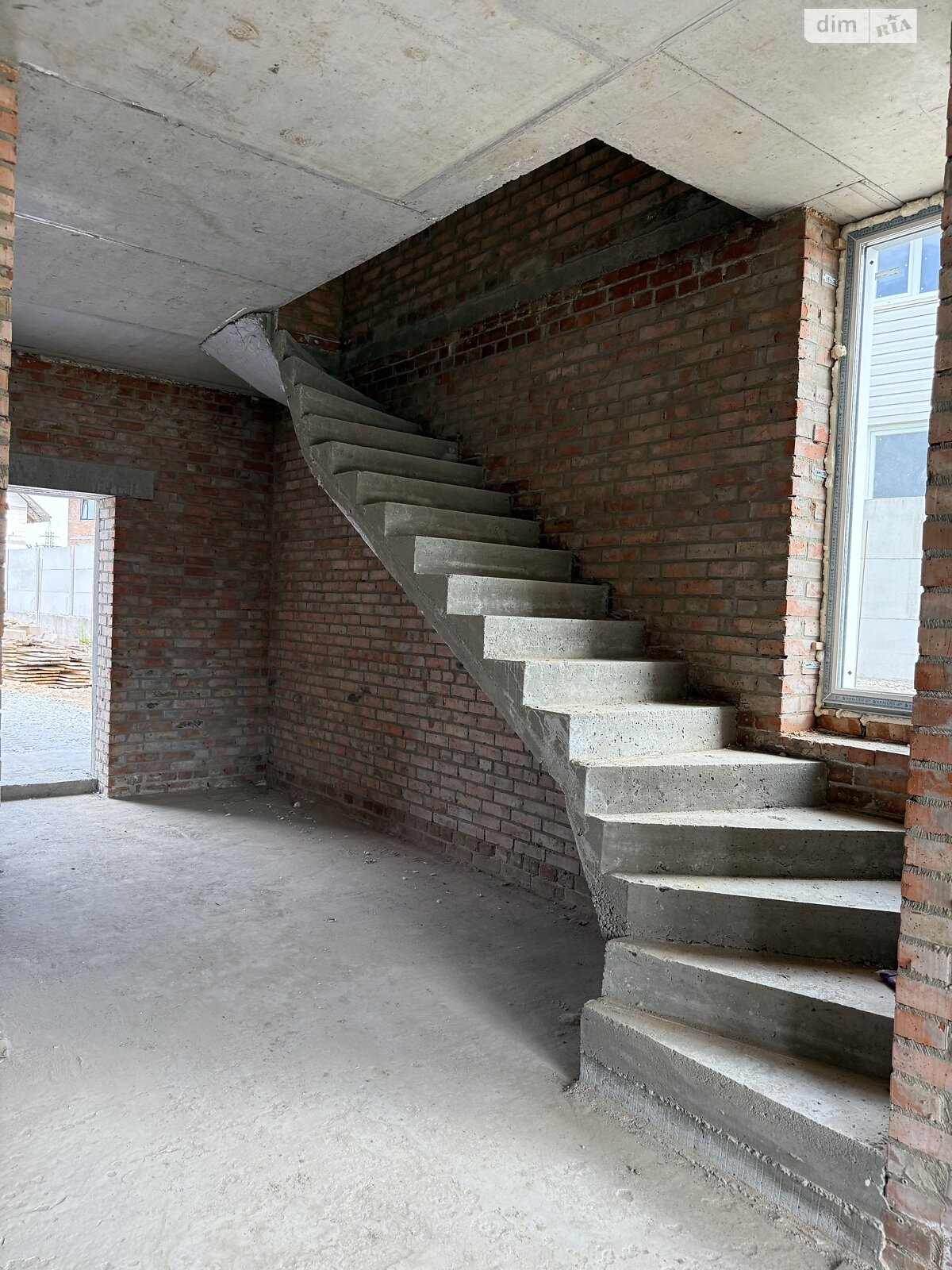 двухэтажный дуплекс, 125 кв. м, кирпич. Продажа в Ровно район Ювилейный фото 1 двухэтажный дуплекс, 125 кв. м, кирпич. Продажа в Ровно район Ювилейный фото 1