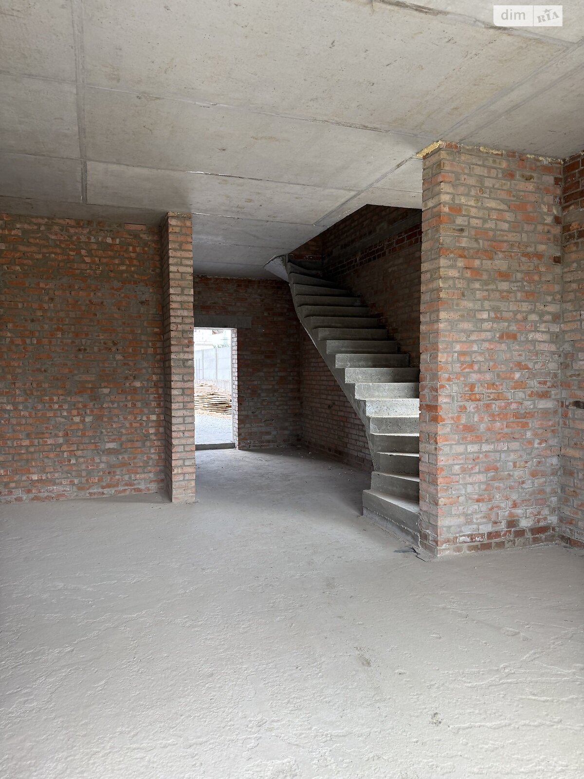 двухэтажный дуплекс, 125 кв. м, кирпич. Продажа в Ровно район Ювилейный фото 1 двухэтажный дуплекс, 125 кв. м, кирпич. Продажа в Ровно район Ювилейный фото 1